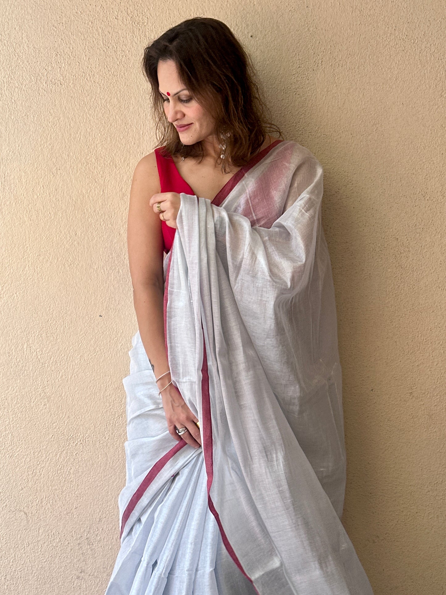 Silver Pure Mul Mul Handwoven Tissue Cotton Saree