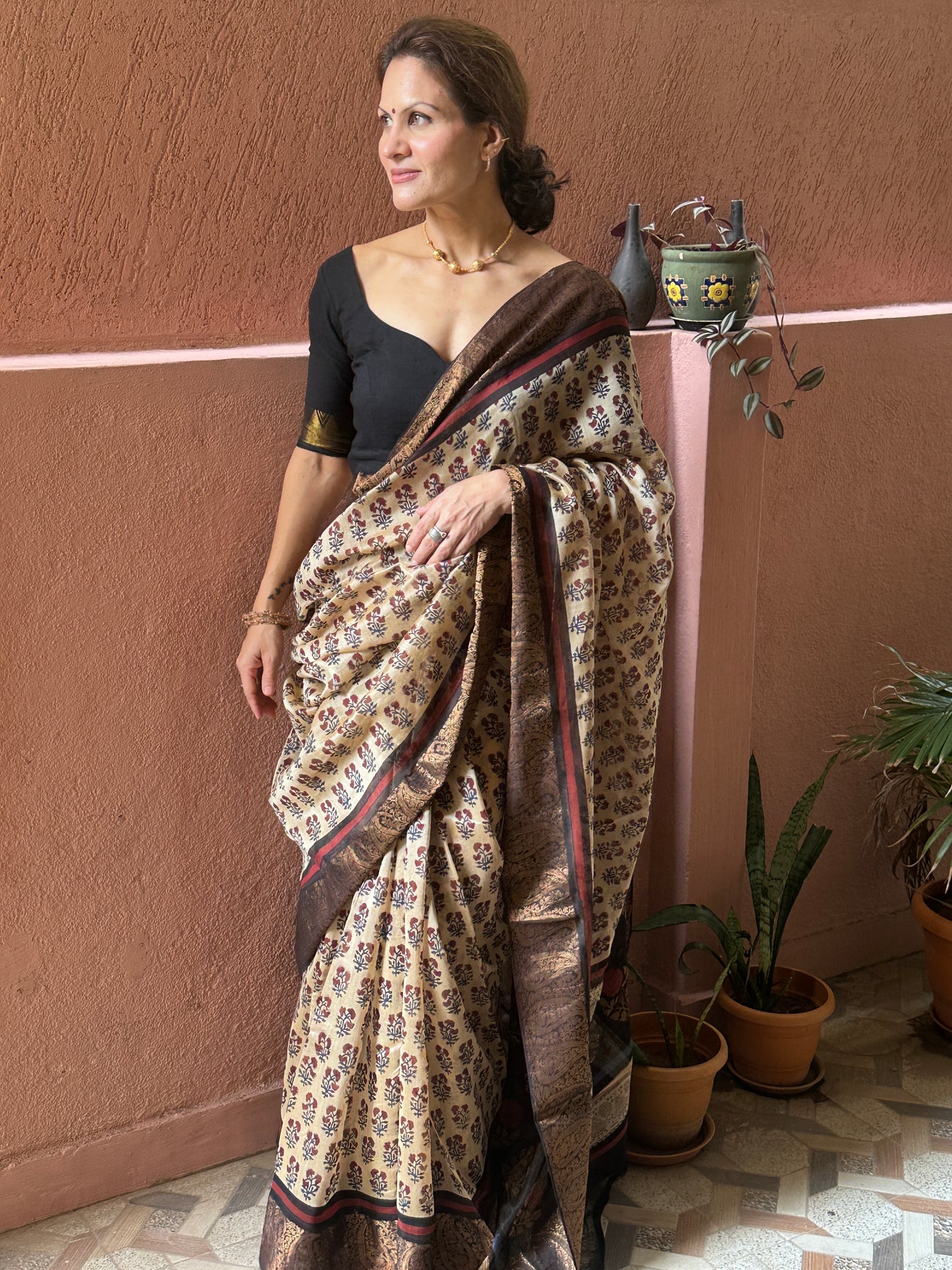 Cream Sanganeri Handblock Printed Chanderi Silk Saree with Zari Woven Border