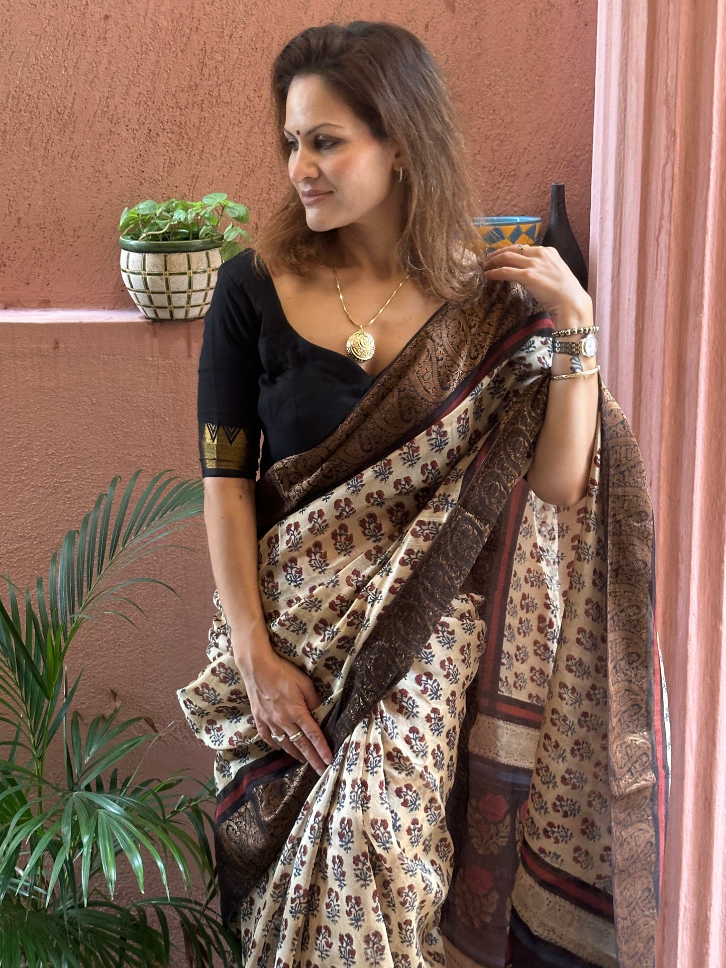 Cream Sanganeri Handblock Printed Chanderi Silk Saree with Zari Woven Border