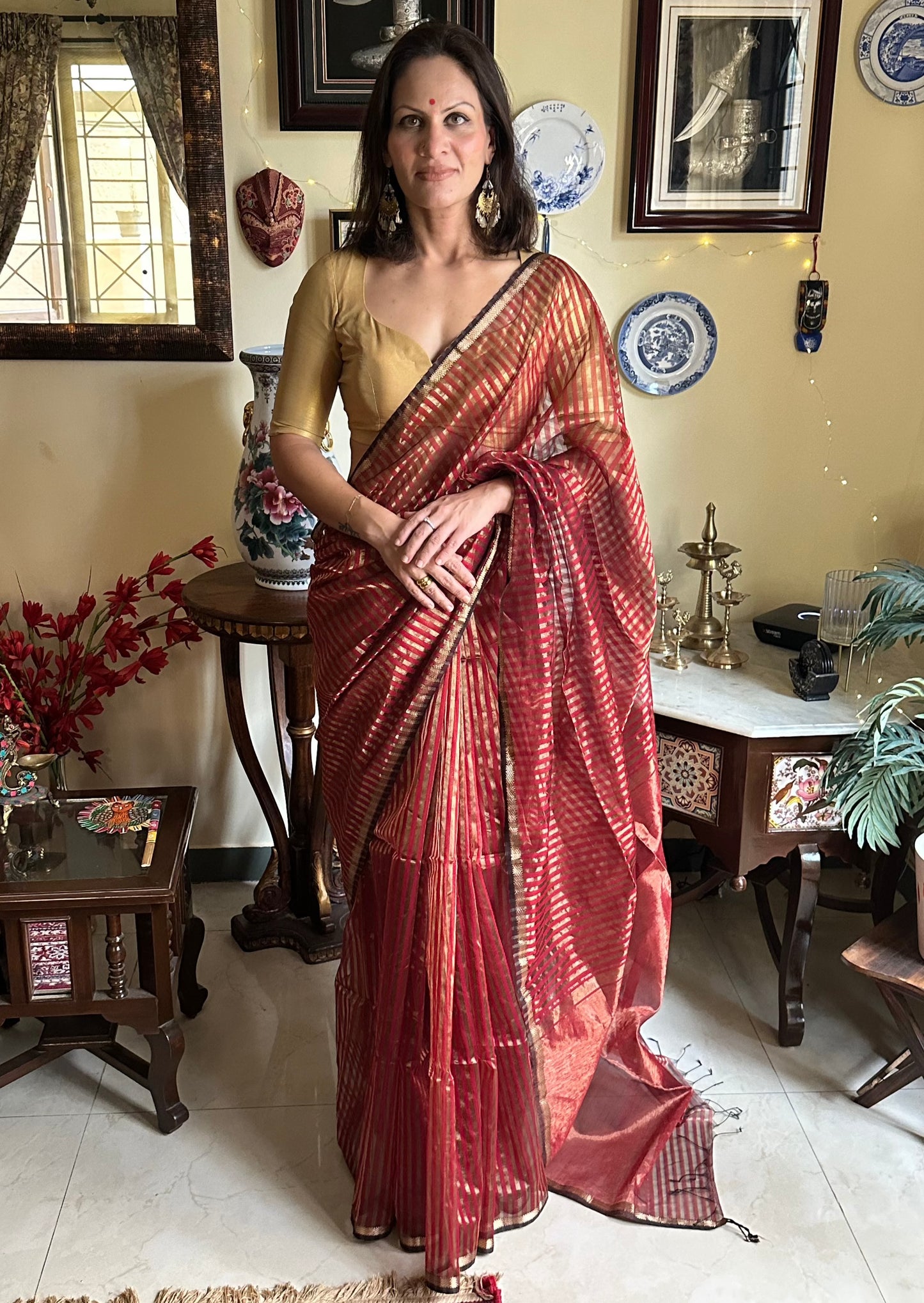 Handloom Pure Silk Cotton Maheshwari with Gold Stripes - Raahini