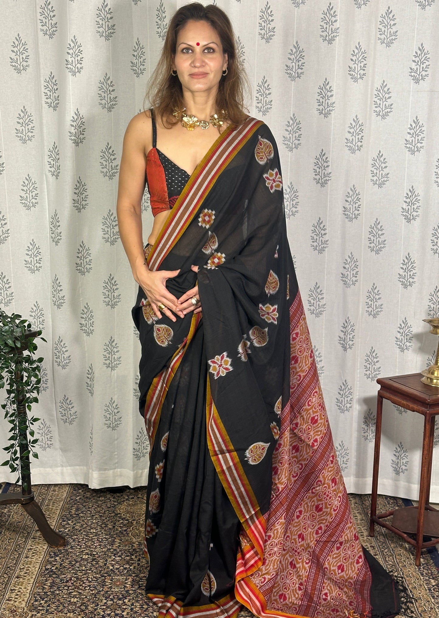 Black Mercerised Soft Cotton Sambhalpuri Weaving Jamdani Saree