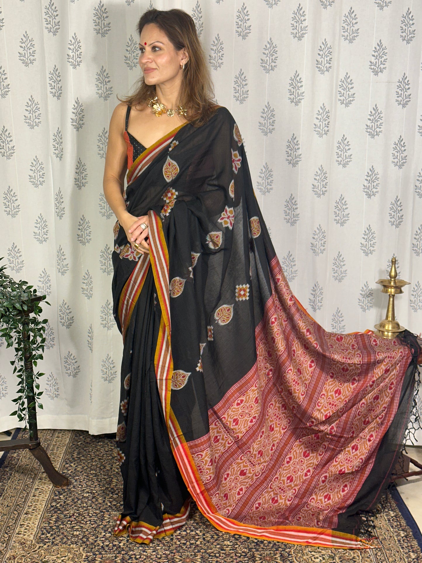 Black Mercerised Soft Cotton Sambhalpuri Weaving Jamdani Saree