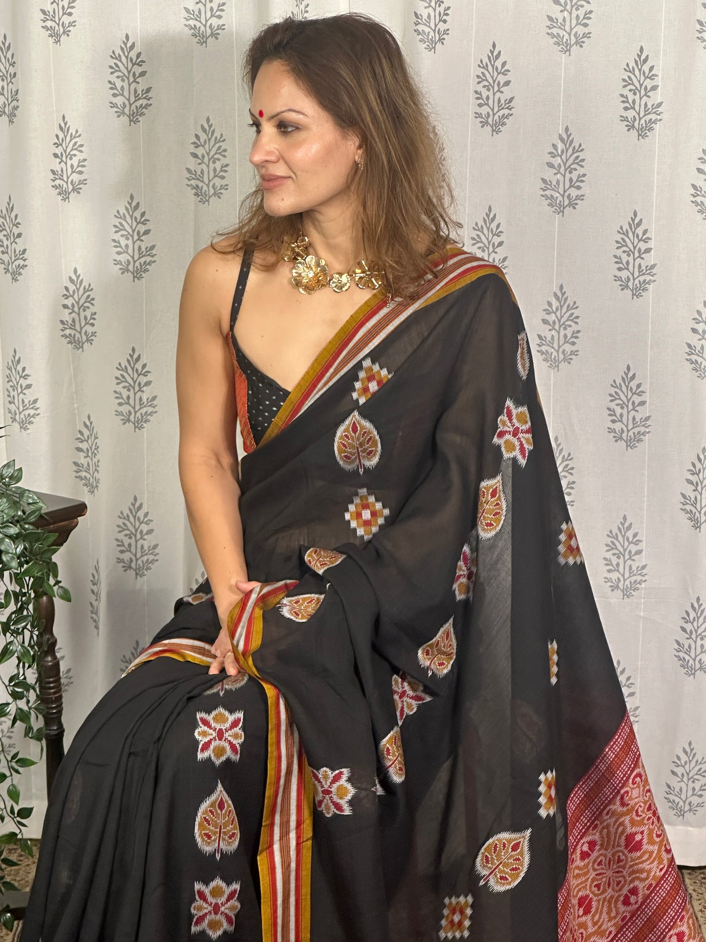 Black Mercerised Soft Cotton Sambhalpuri Weaving Jamdani Saree