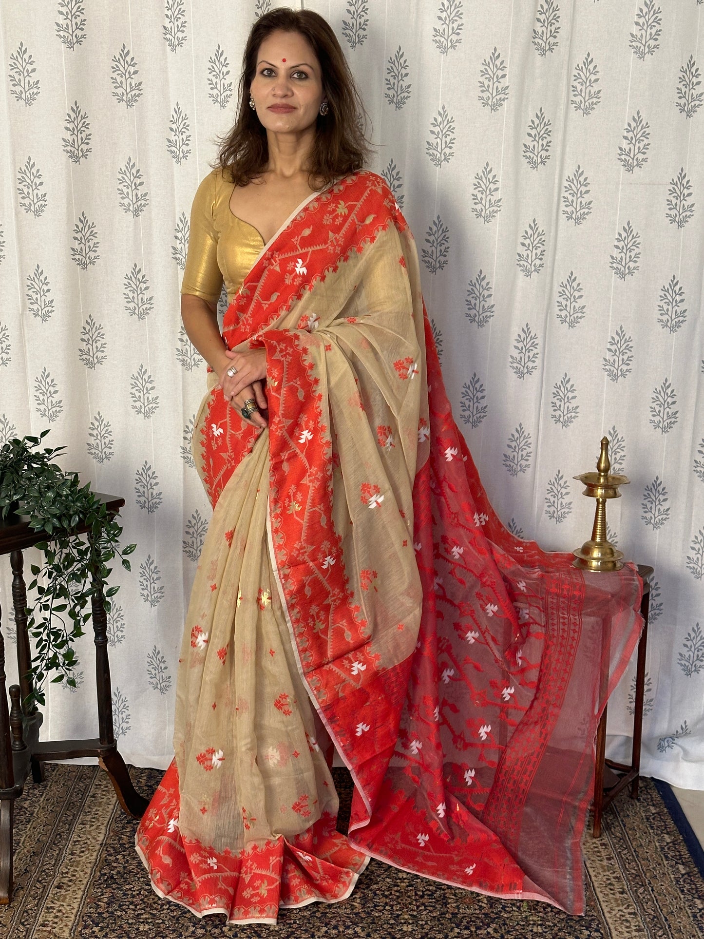 Cream & Red Cotton Silk Jamdani Saree