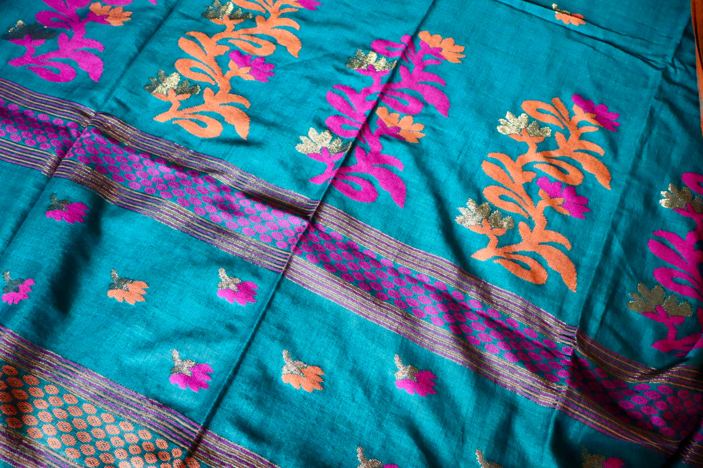 Bottle Green Handloom Pure Cotton Jamdani Saree with Intricate Floral Work with Handloom Mark Card