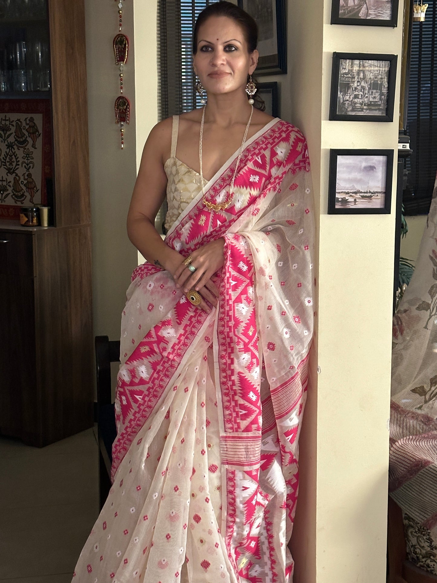 Cream & Pink Jacquard Weaving Cotton Silk Jamdani Saree with Zari Work