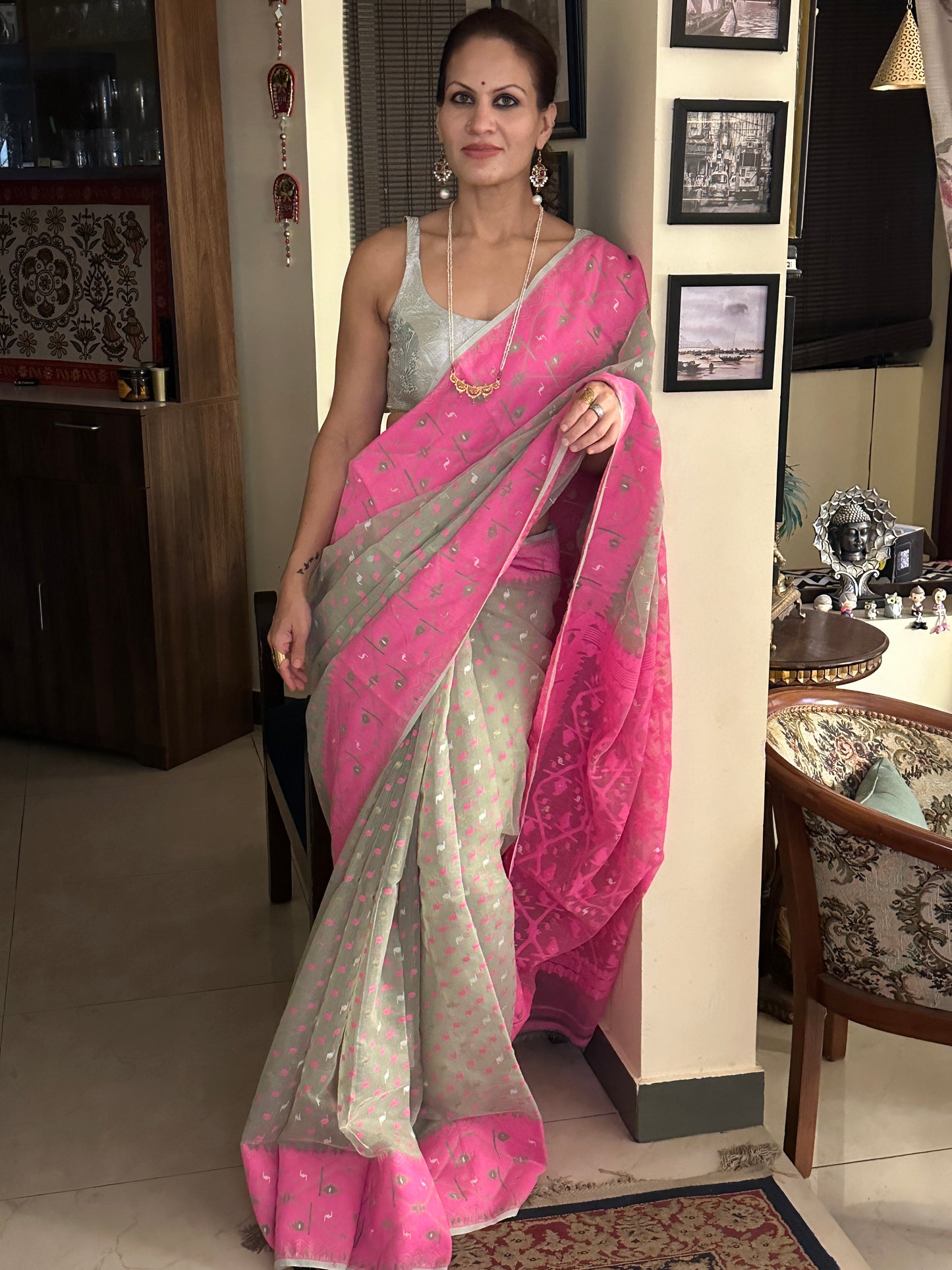 Greyish Green & Pink Jacquard Weaving Cotton Silk Jamdani Saree