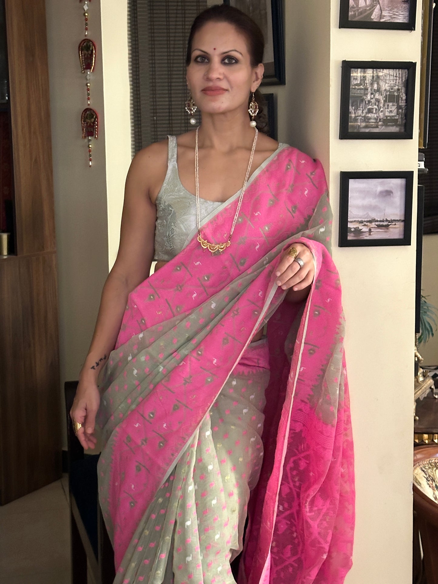 Greyish Green & Pink Jacquard Weaving Cotton Silk Jamdani Saree