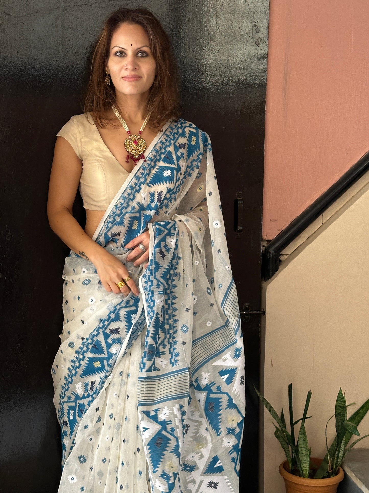 White & Blue Jacquard Weaving Cotton Silk Jamdani Sari with Zari Work
