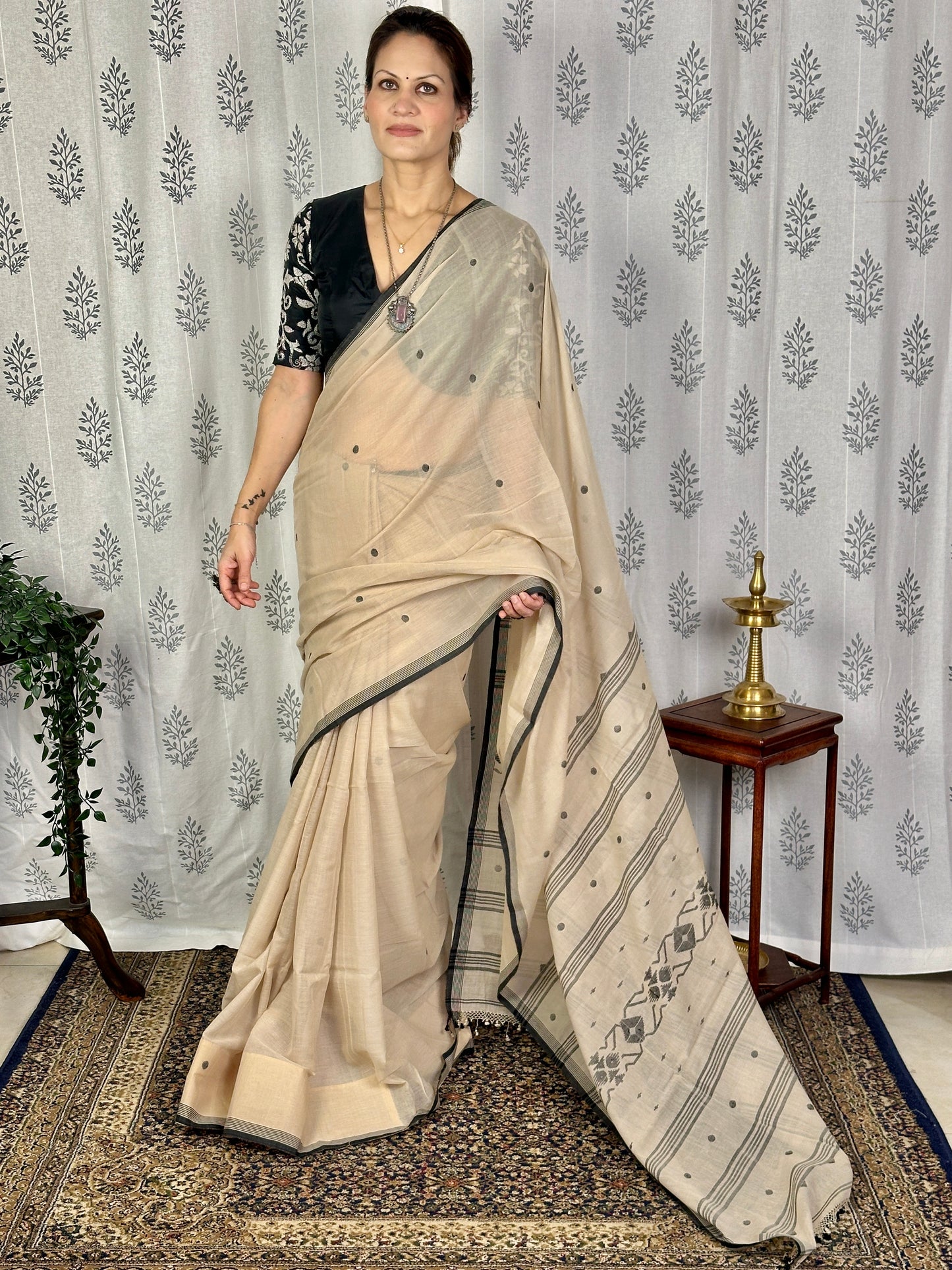 Beige Hand Spun Pure Fine Cotton Jamdani Saree with Black Intricate Needle Work