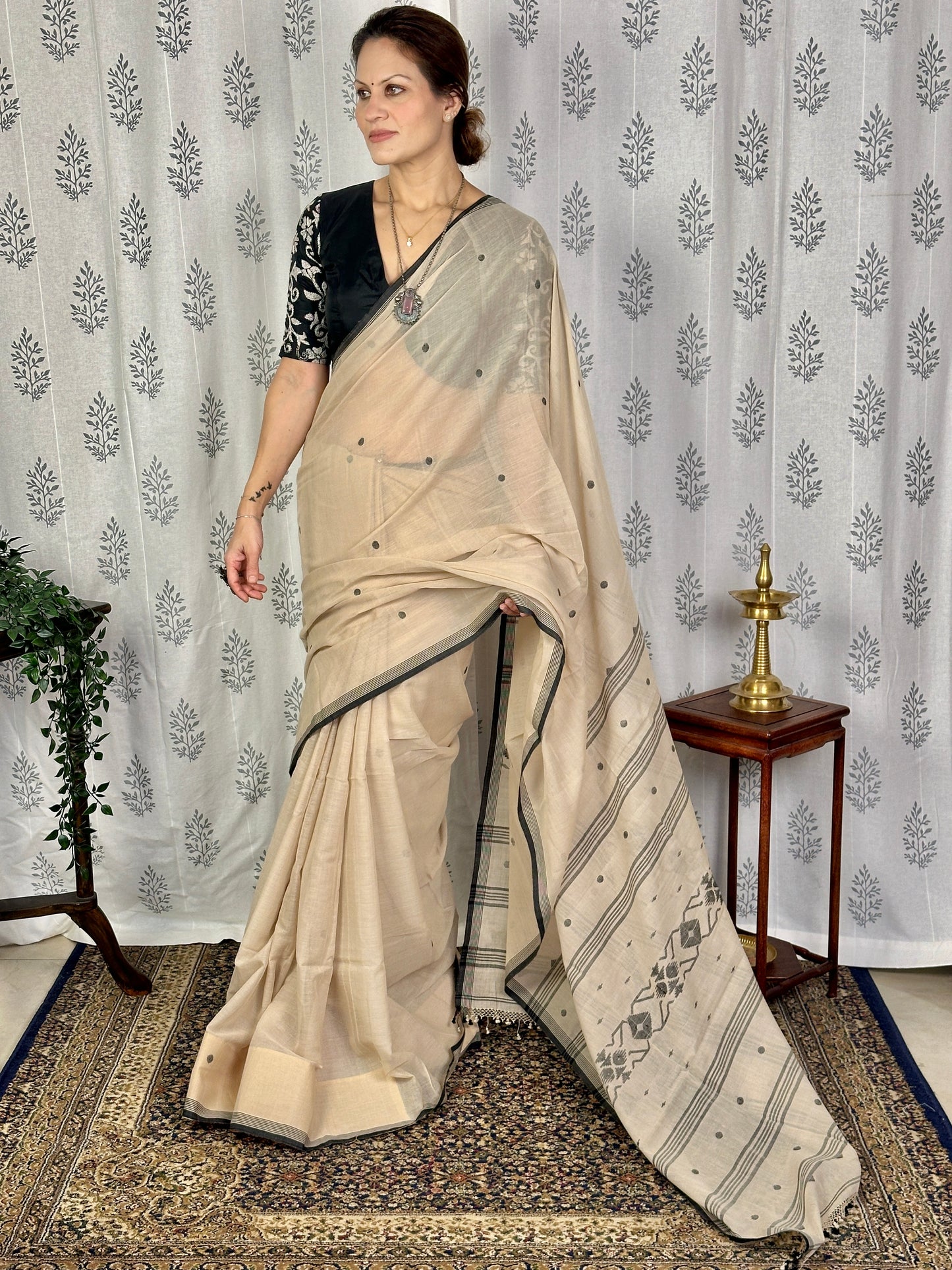 Beige Hand Spun Pure Fine Cotton Jamdani Saree with Black Intricate Needle Work