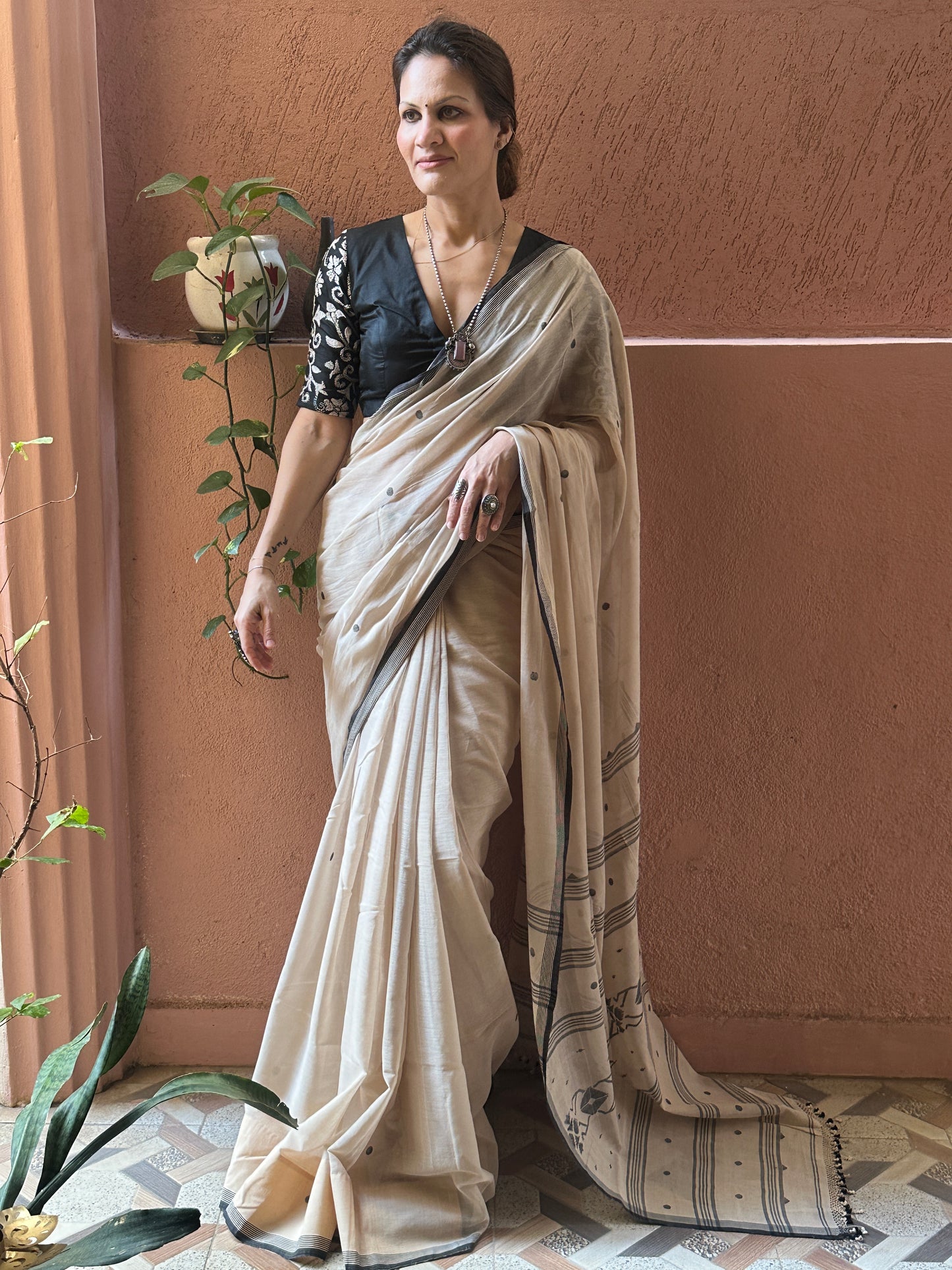 Beige Hand Spun Pure Fine Cotton Jamdani Saree with Black Intricate Needle Work