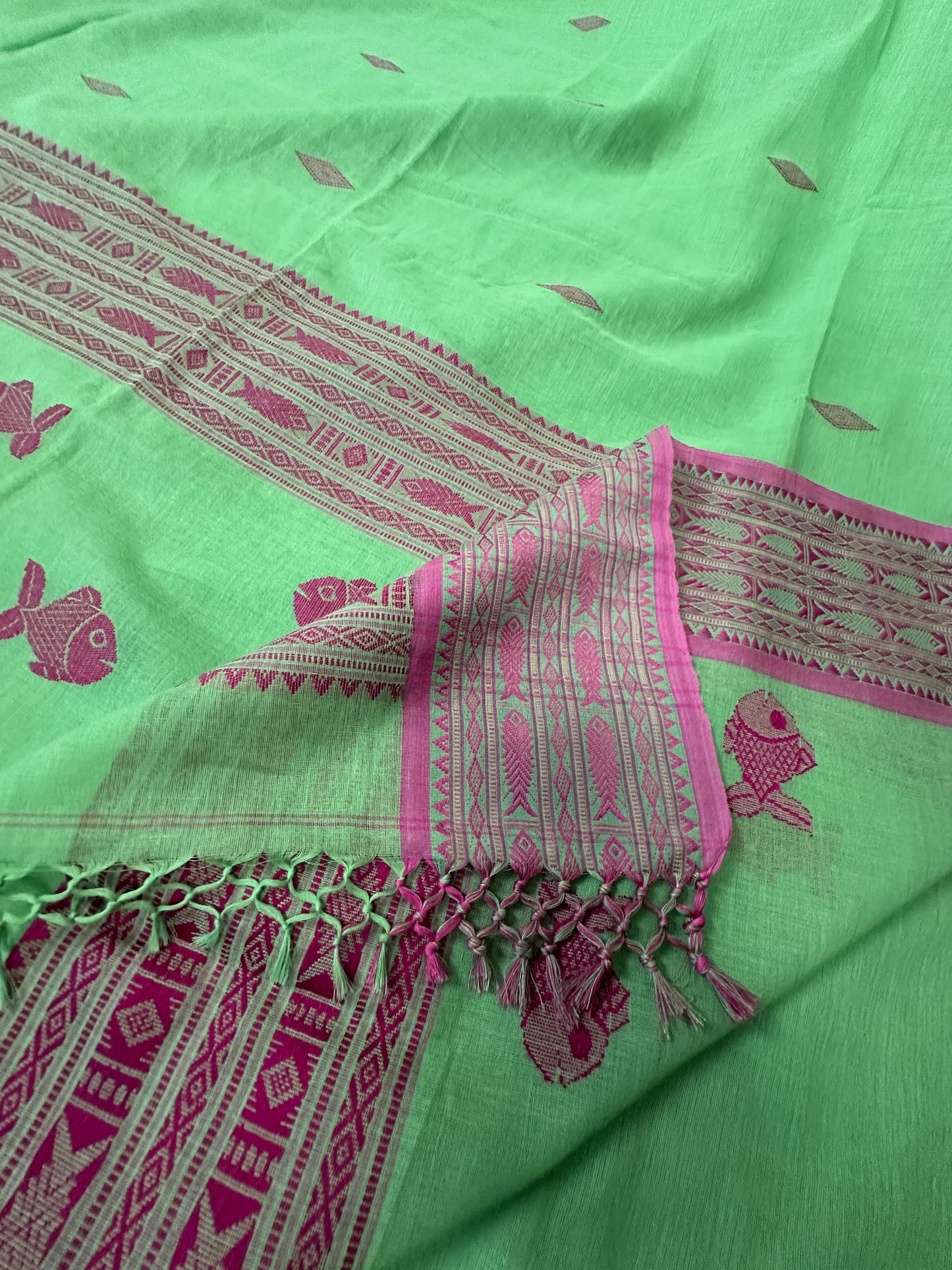 Green Pure Handloom Hand Spun Cotton Saree with Fish Motifs