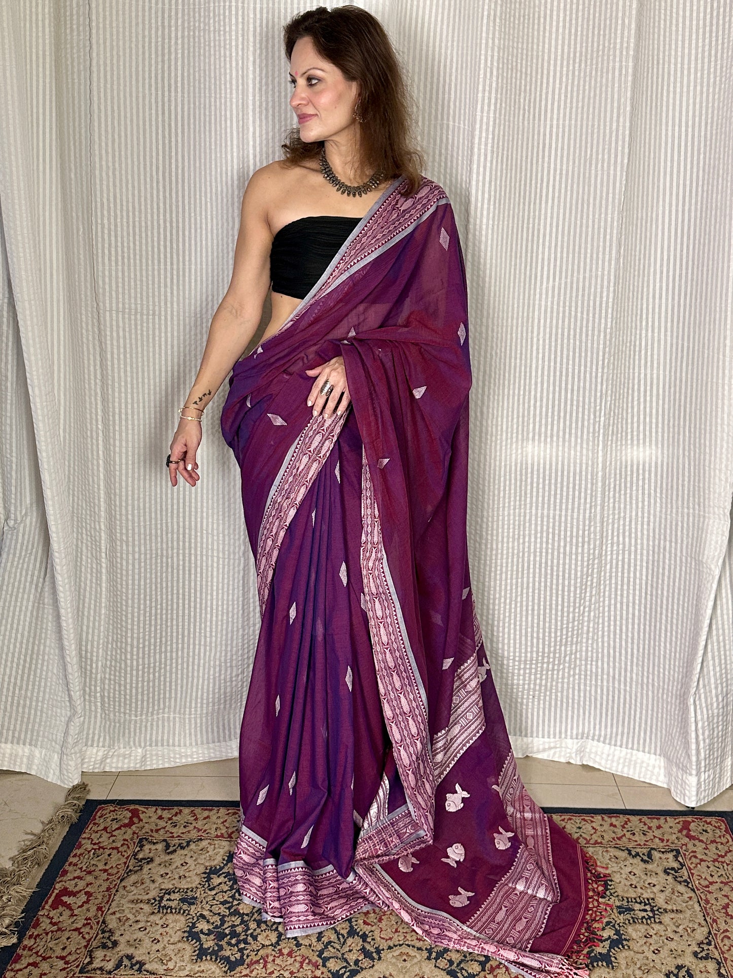 Dual Shaded Purple Pure Handloom Hand Spun Cotton Saree with Fish Motifs