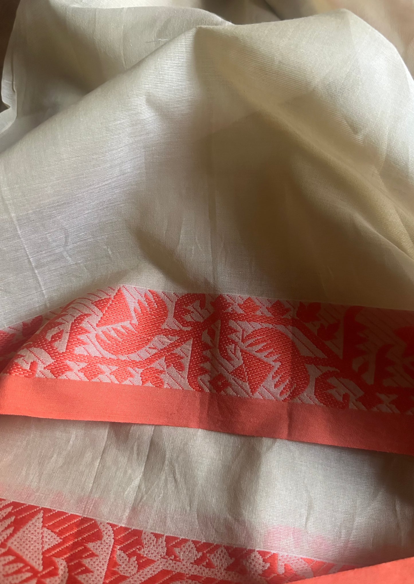 Soft Handloom Cotton Woven Pattern on Contrast Border - Raahini