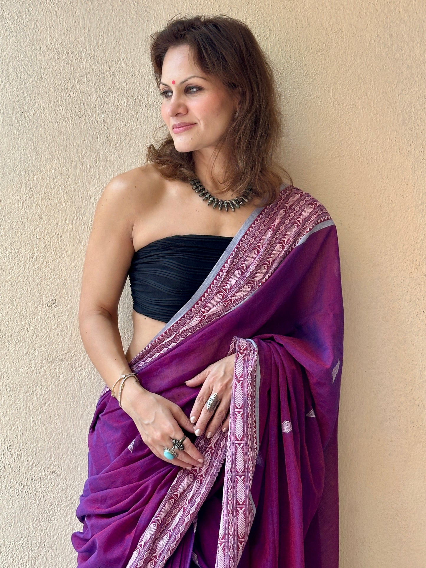 Dual Shaded Purple Pure Handloom Hand Spun Cotton Saree with Fish Motifs