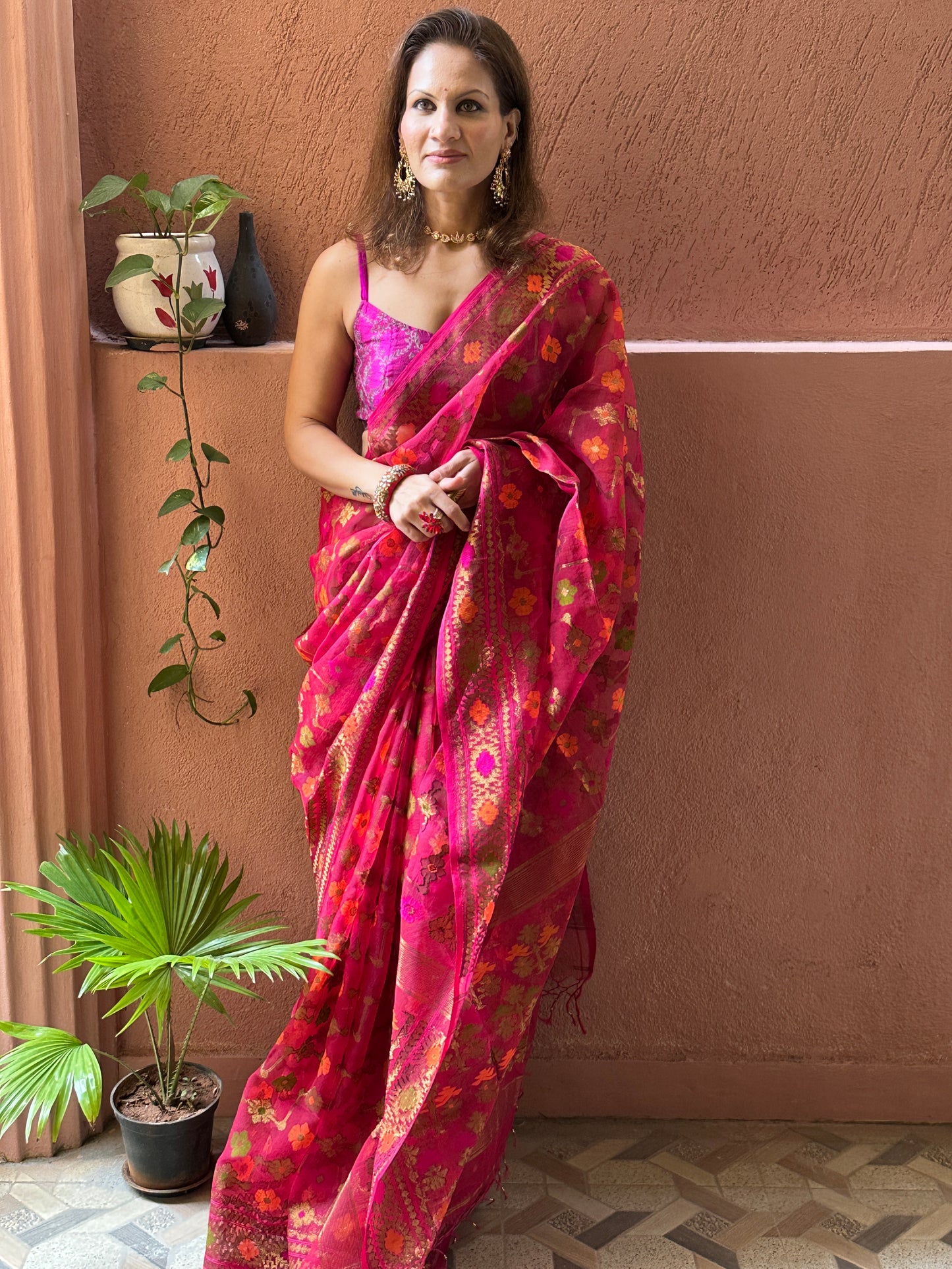 Pink & Orange Pure Muslin Silk Handloom Jamdani Sari