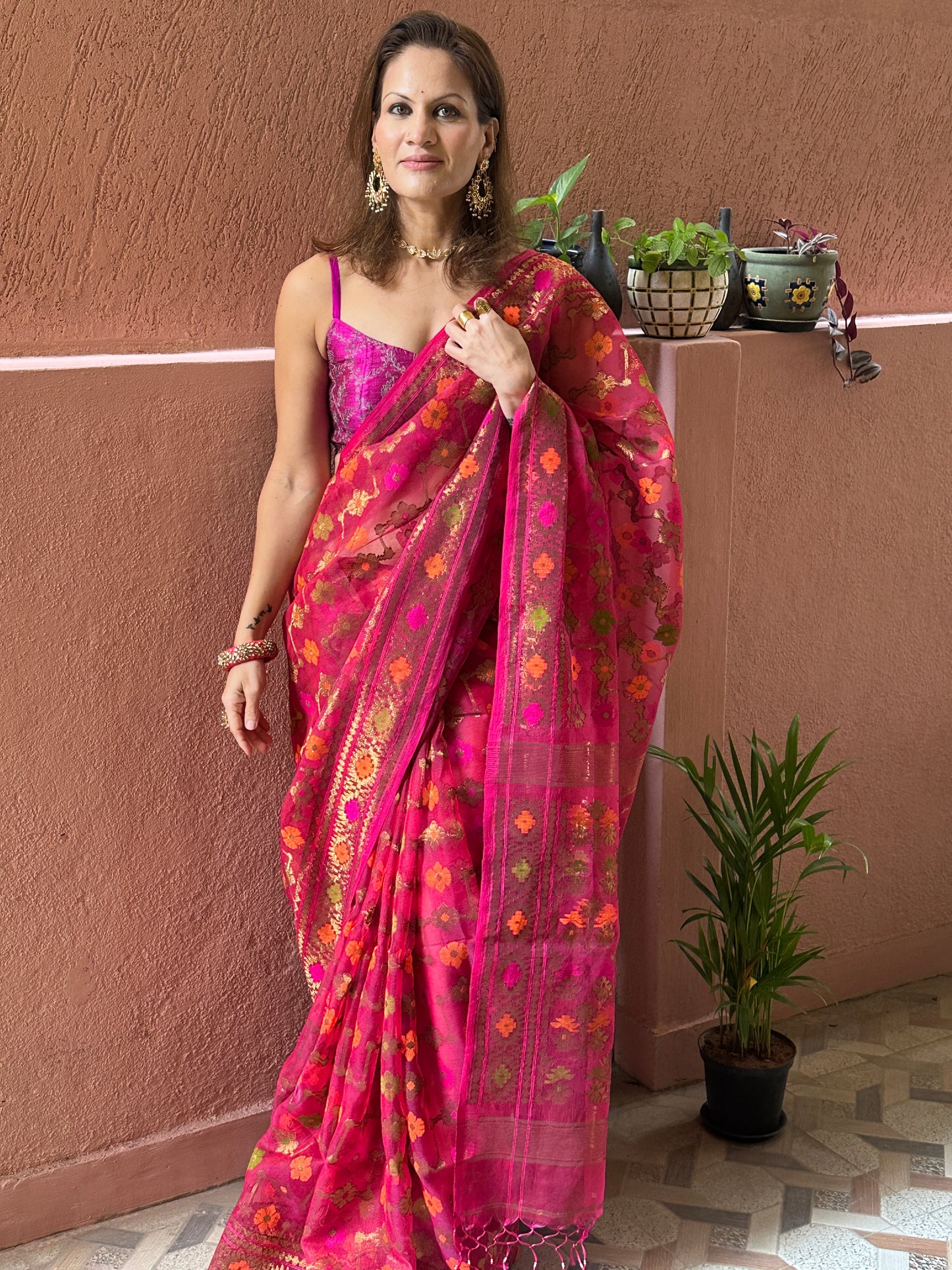 Pink & Orange Pure Muslin Silk Handloom Jamdani Sari