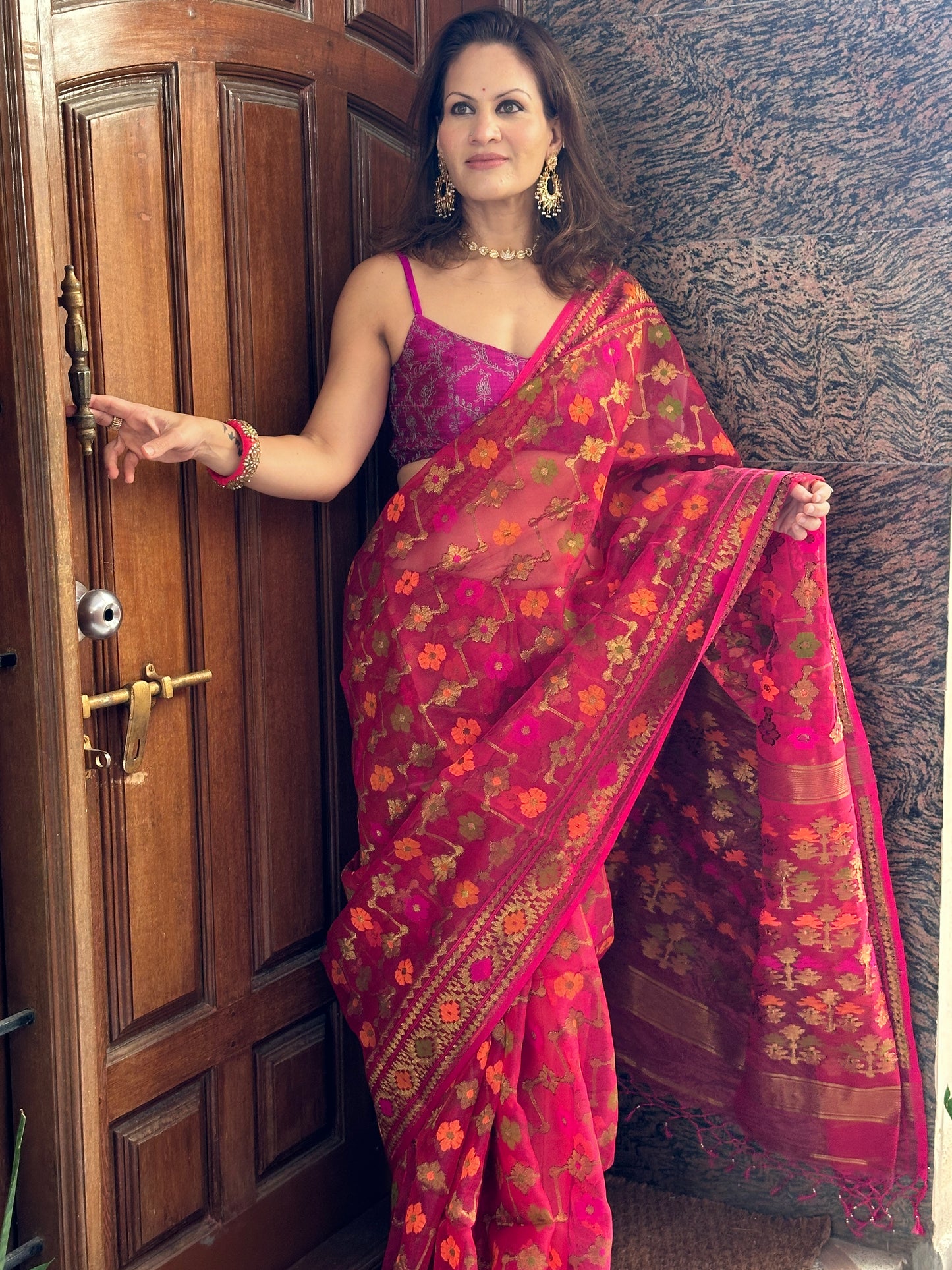 Pink & Orange Pure Muslin Silk Handloom Jamdani Sari