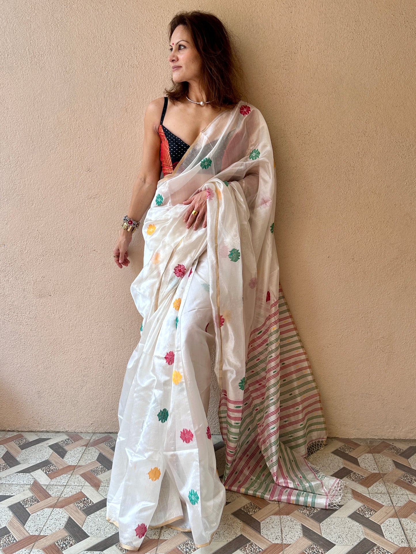White Cotton Silk Jamdani Saree with Intricate Jamdani Work
