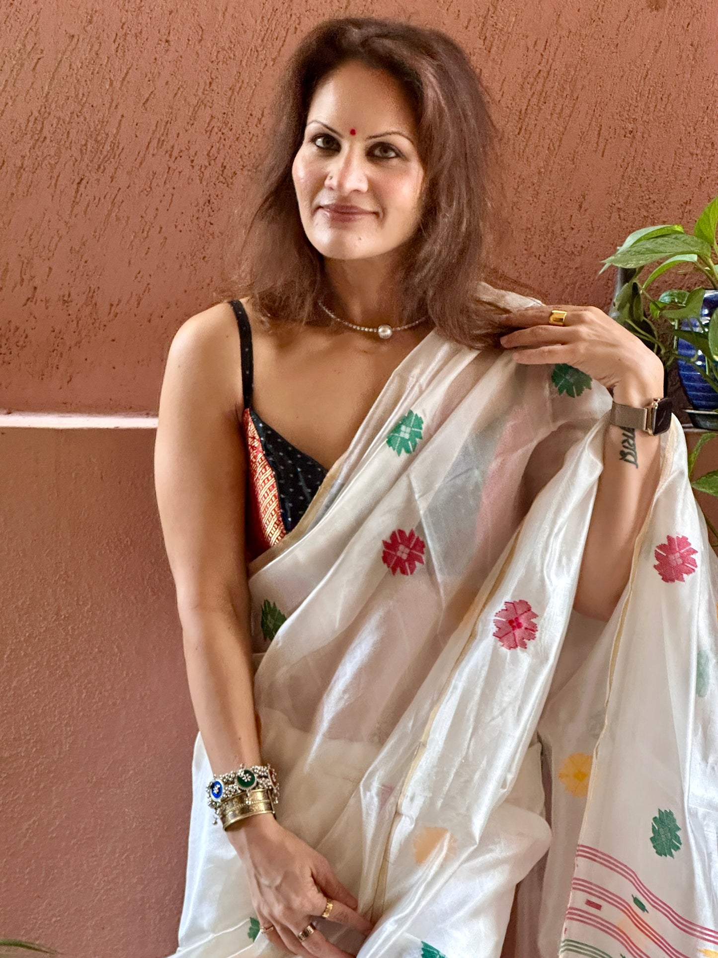 White Cotton Silk Jamdani Saree with Intricate Jamdani Work