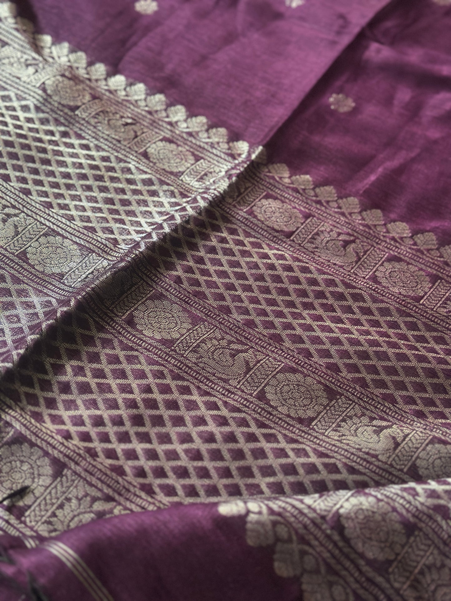 Purple Pure Linen Sari with Banarasi Silver Zari Work