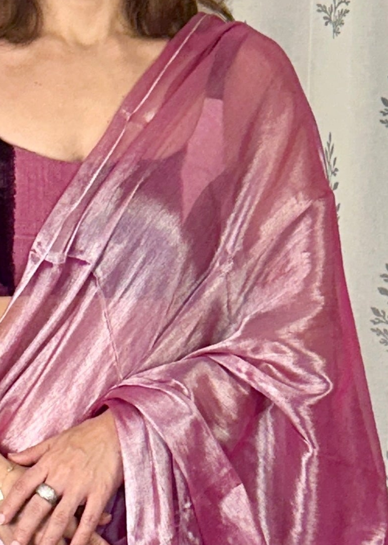Champagne Pink & Silver Pure Mul Mul Handwoven Tissue Cotton Saree (Borderless)