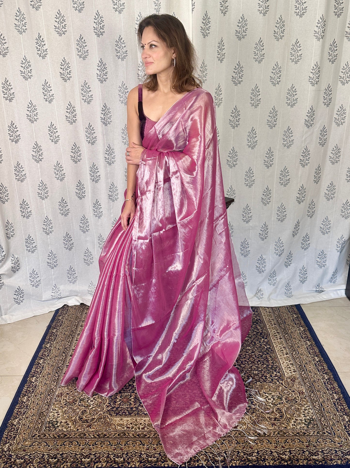 Champagne Pink & Silver Pure Mul Mul Handwoven Tissue Cotton Saree (Borderless)