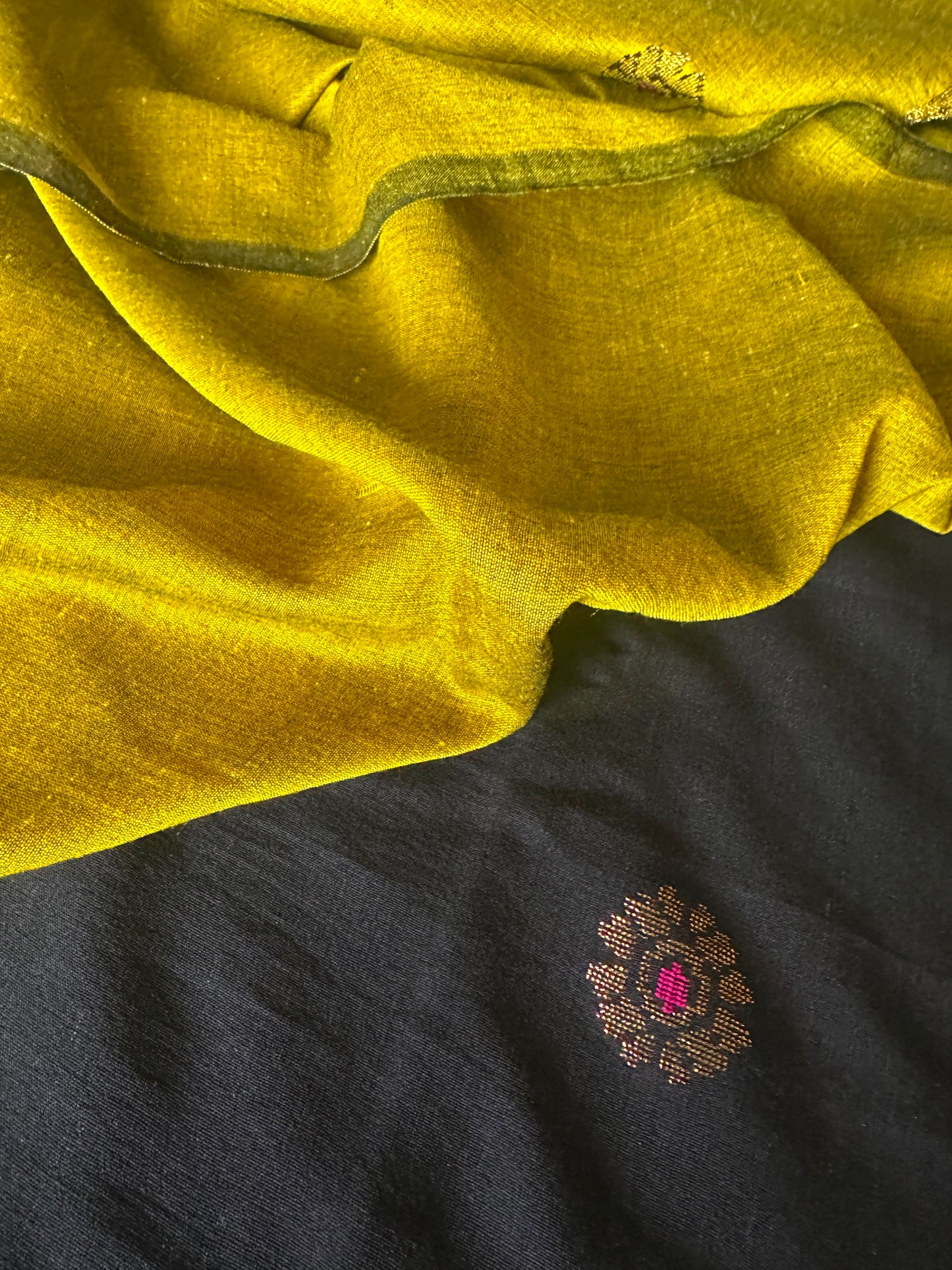 Black & Mustard Premium Cotton Acrylic Handloom Jamdani Saree with Fine Zari Work