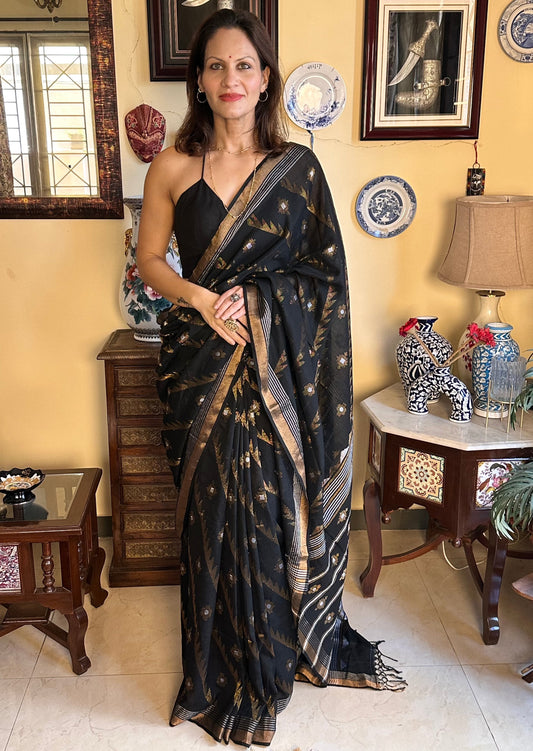 Black Pure Cotton Jamdani with Intricate Zari Work Sari - Raahini