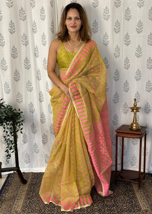 Pale Pista Green & Pink Cotton Silk Jamdani Saree