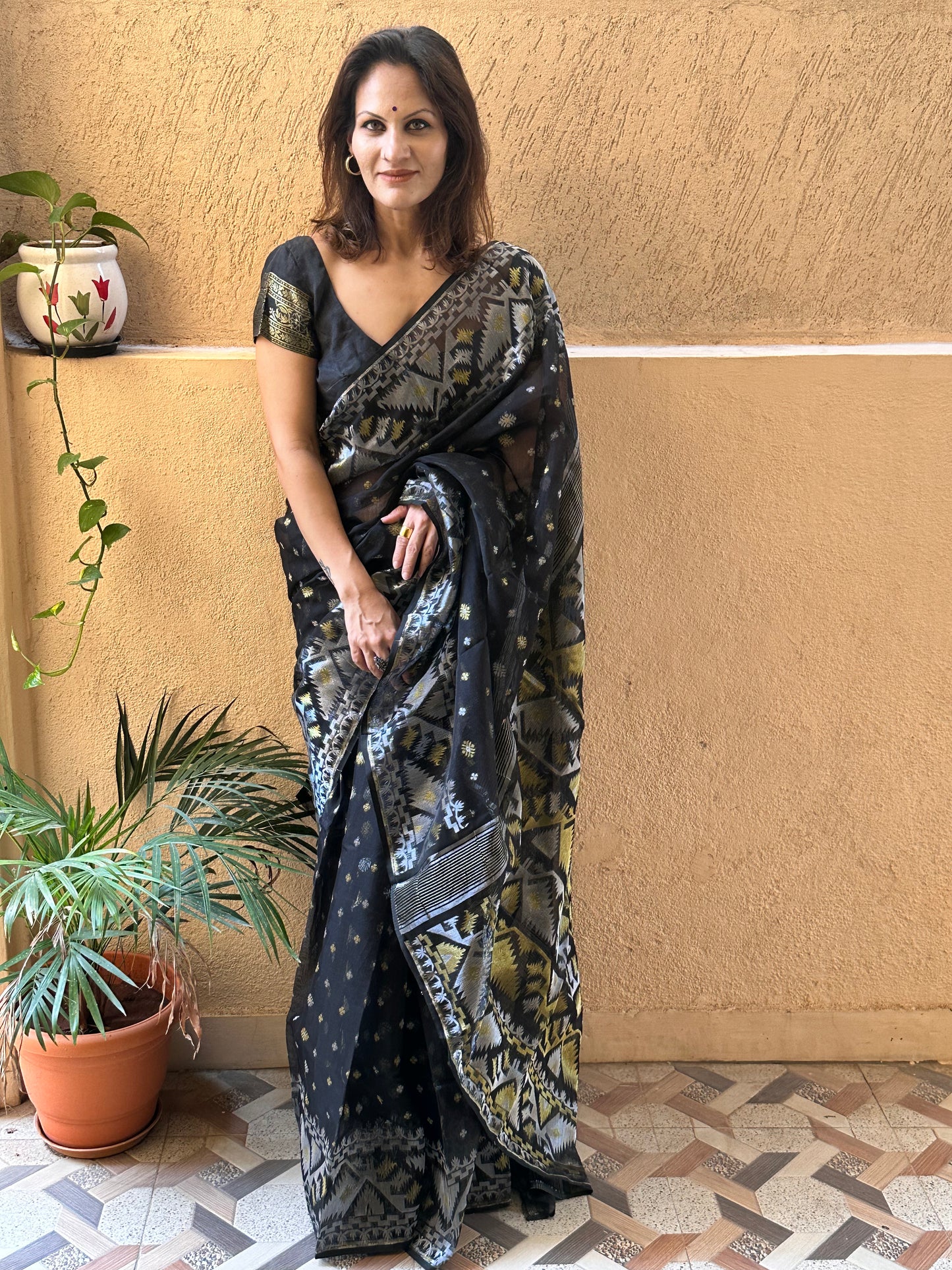 Black Jacquard Weaving Cotton Silk Jamdani Sari with Zari Work - Raahini