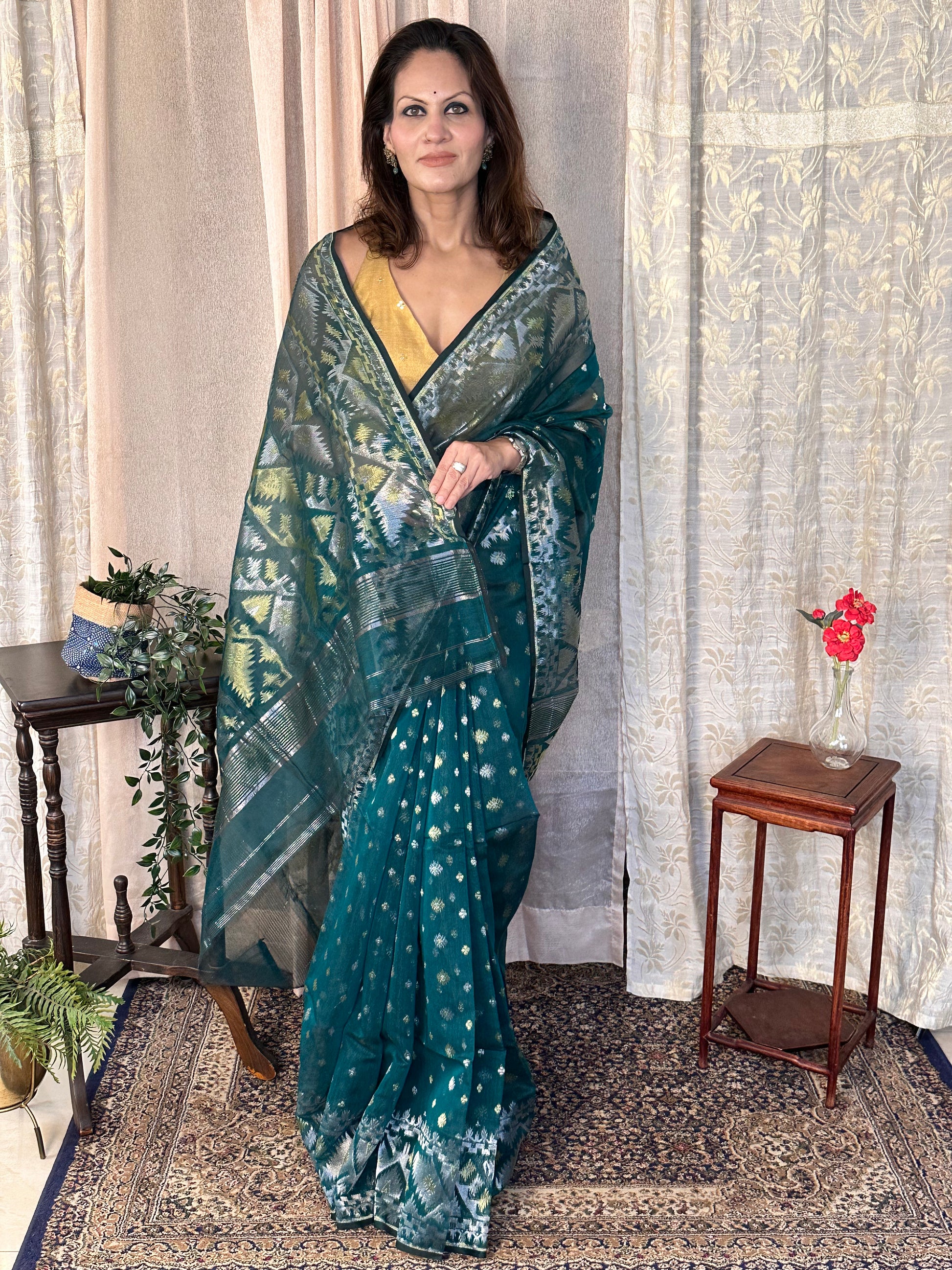 Green Jacquard Weaving Cotton Silk Jamdani Sari with Zari Work - Raahini