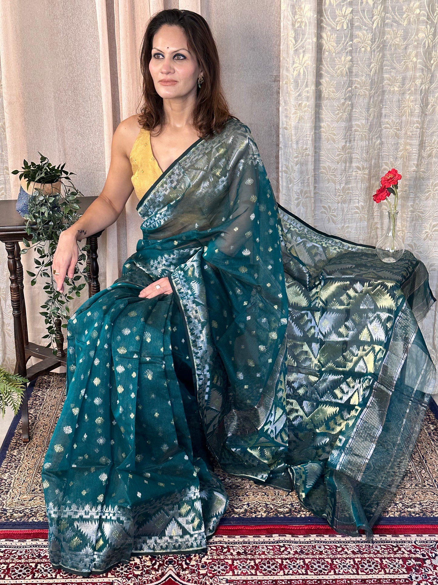 Green Jacquard Weaving Cotton Silk Jamdani Sari with Zari Work - Raahini