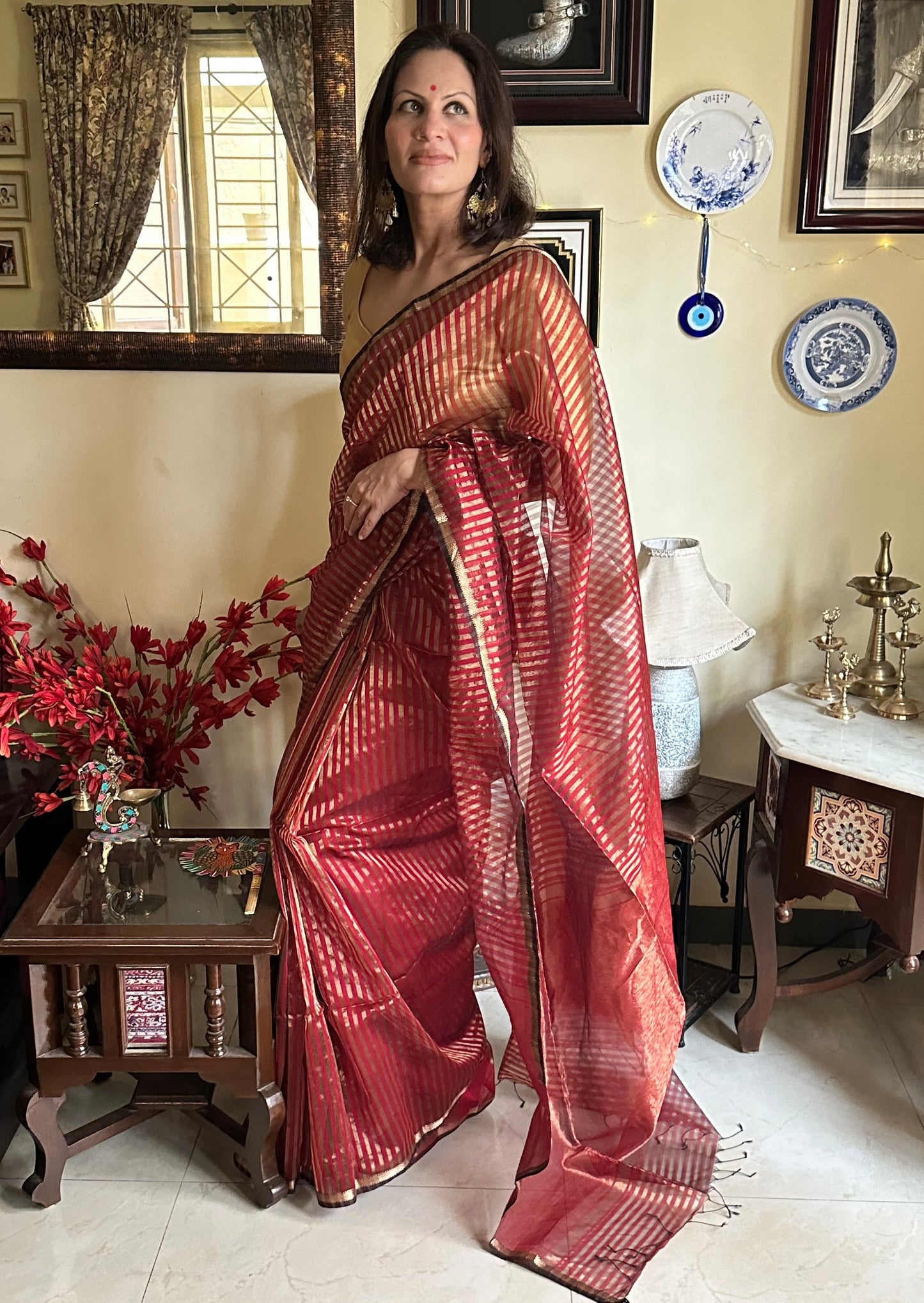 Handloom Pure Silk Cotton Maheshwari with Gold Stripes - Raahini