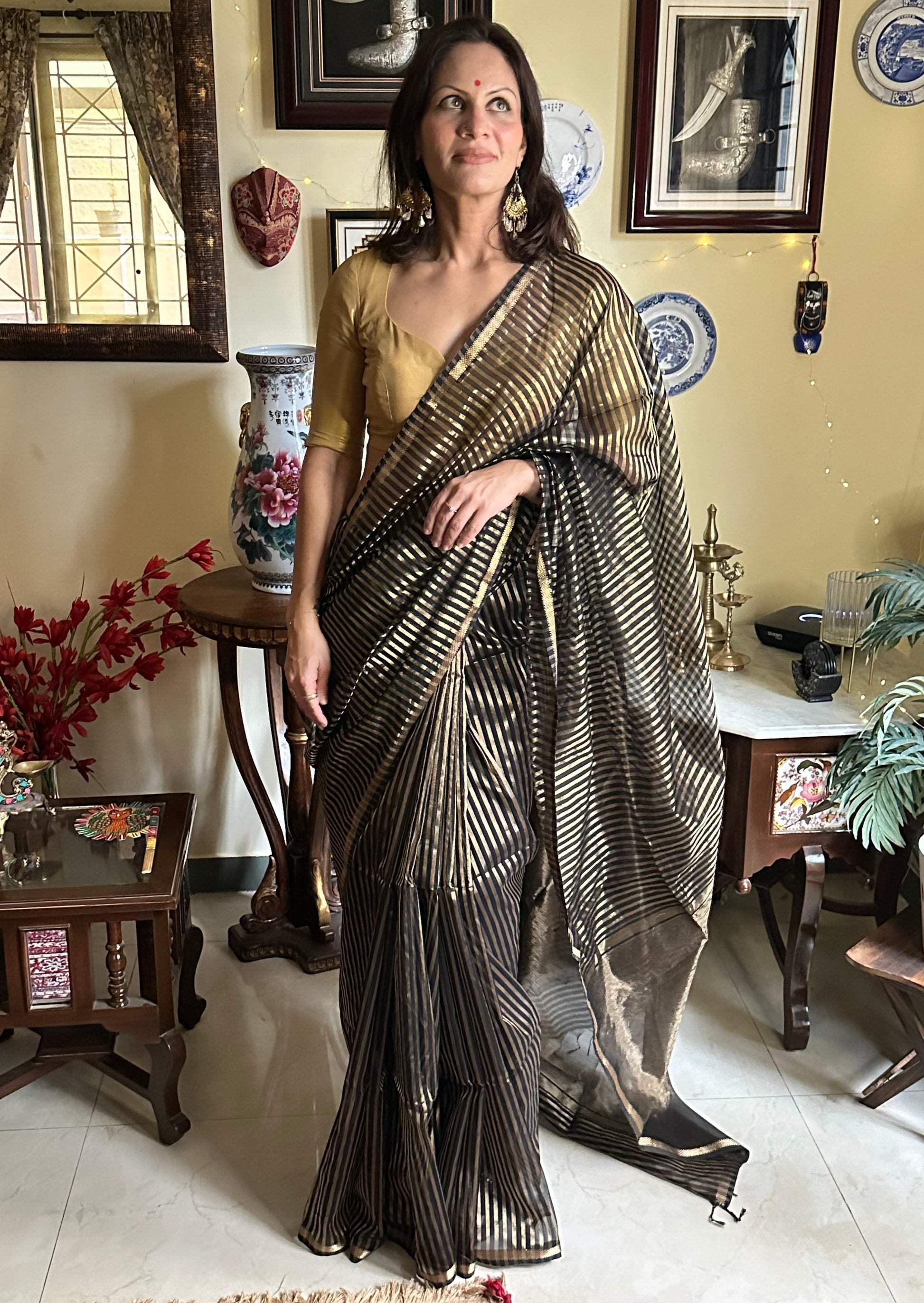 Handloom Pure Silk Cotton Maheshwari with Gold Stripes - Raahini