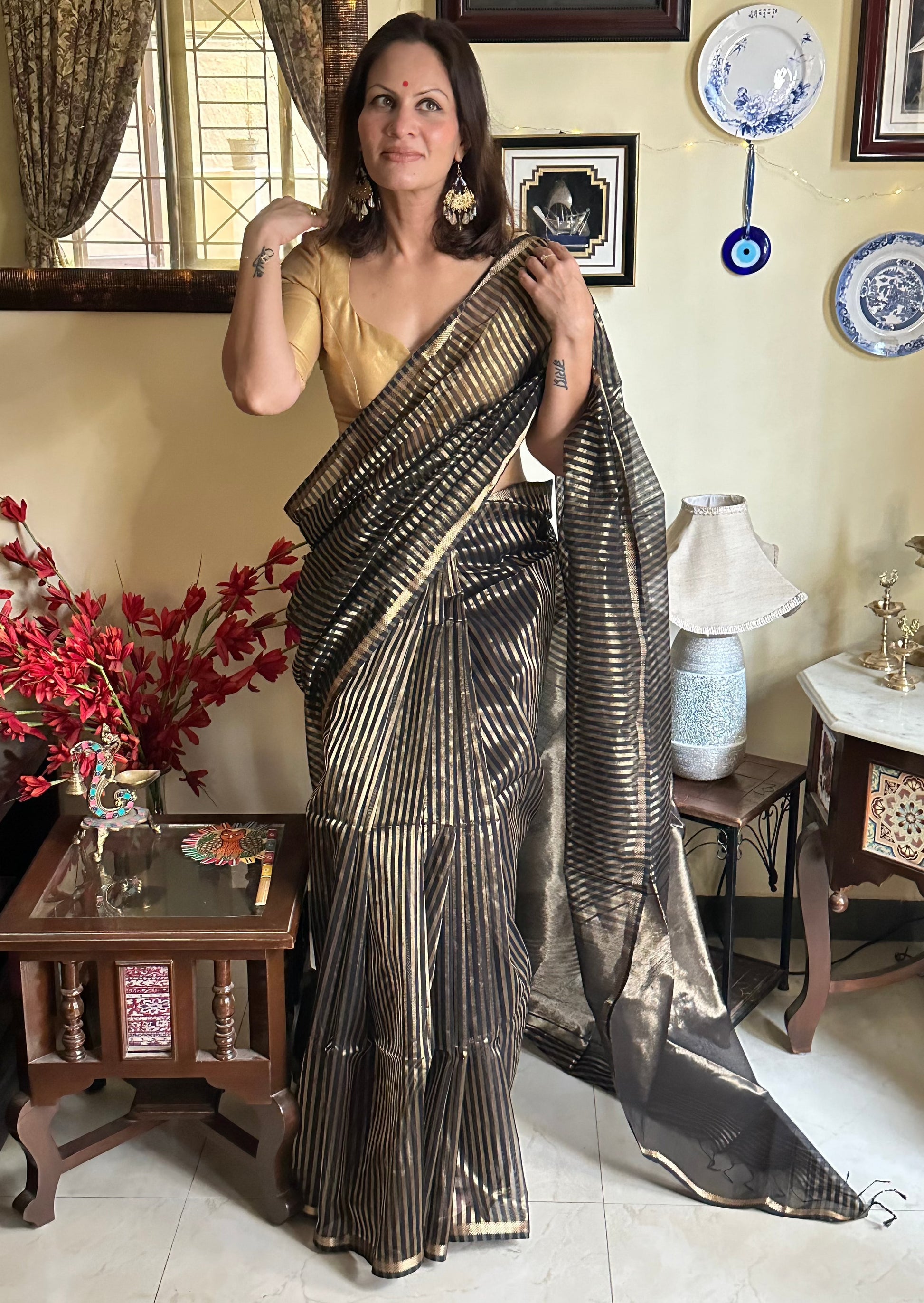 Handloom Pure Silk Cotton Maheshwari with Gold Stripes - Raahini