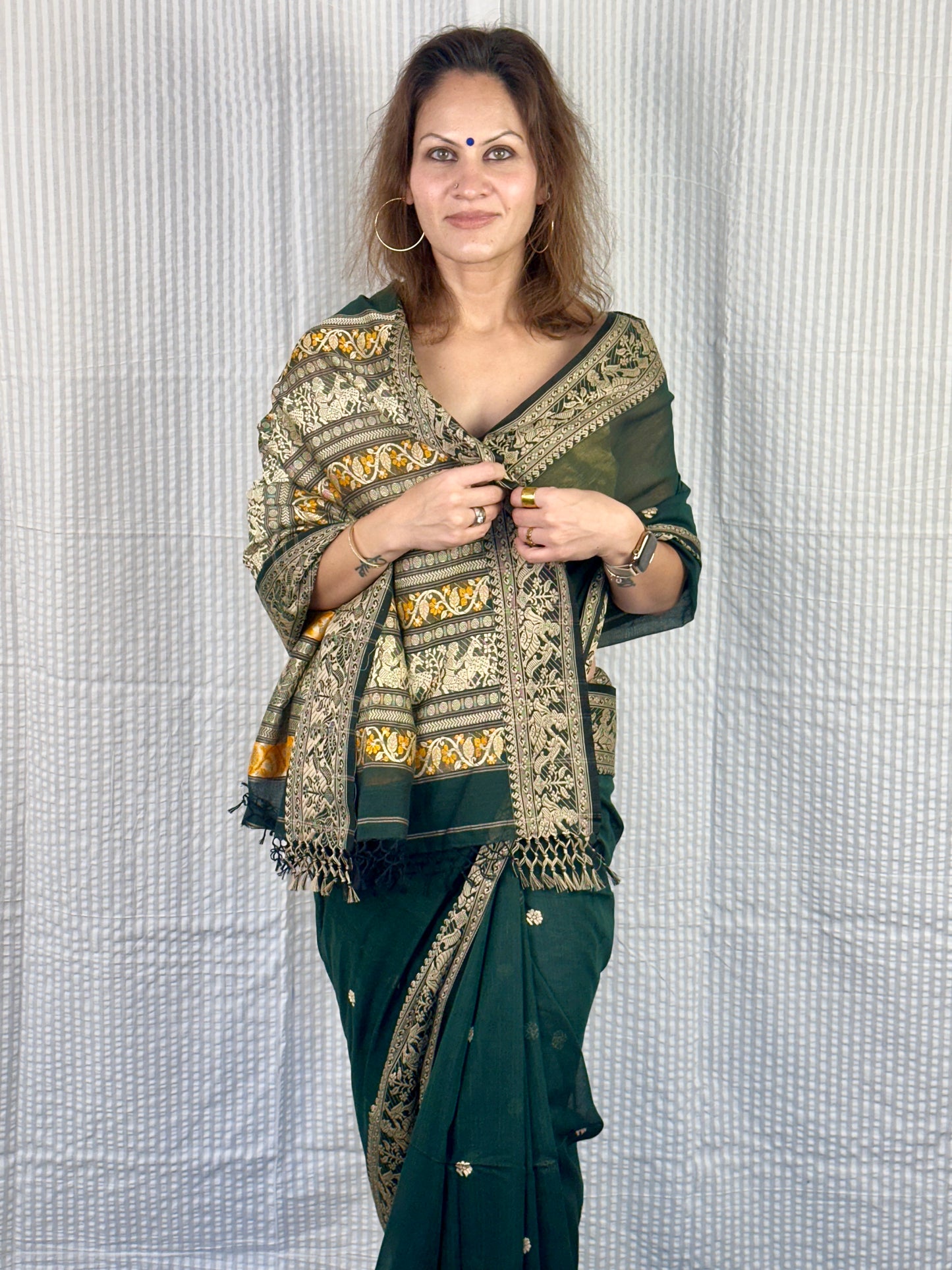 Green Pure Cotton Baluchari Saree with Weaving