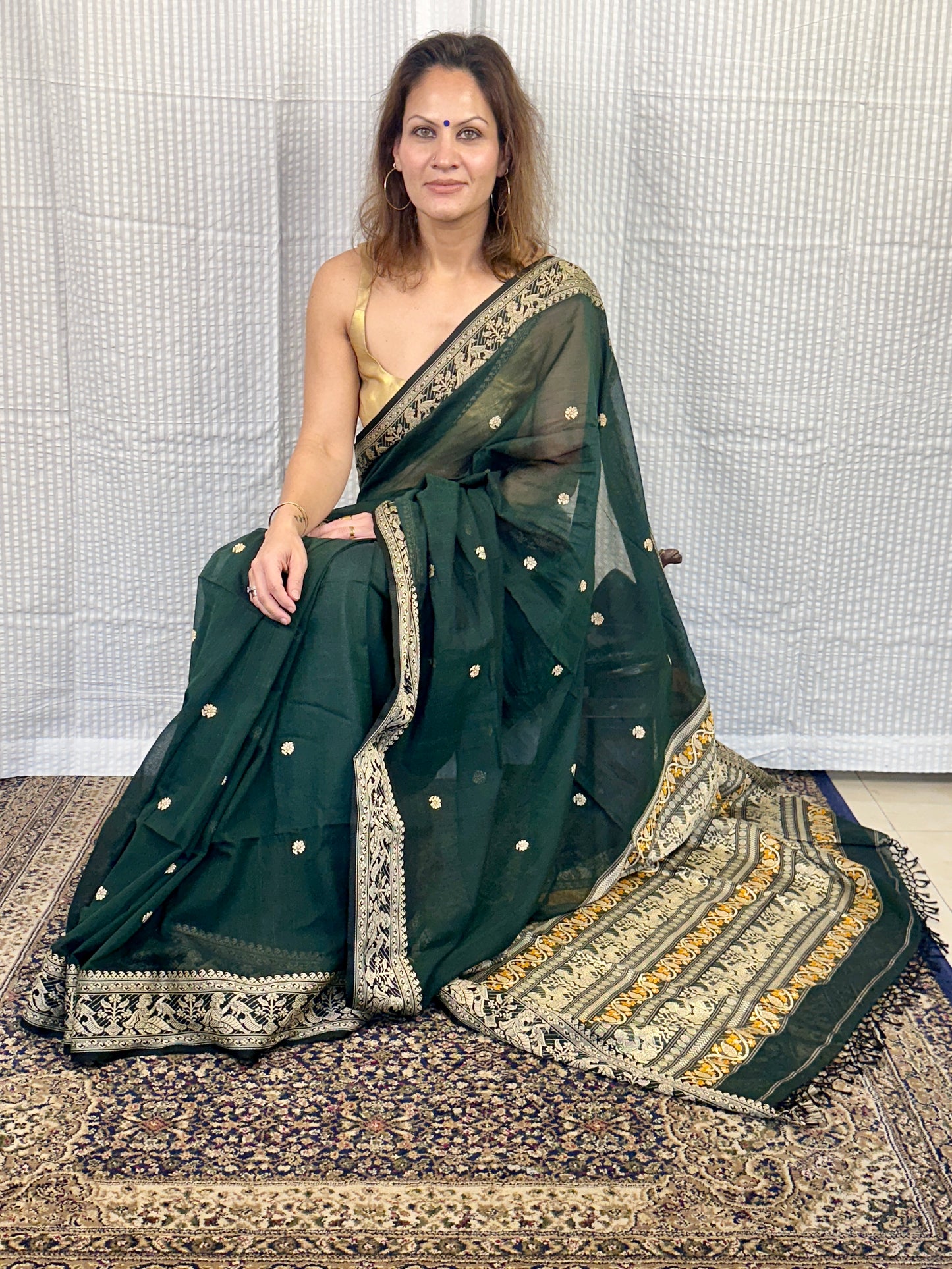 Green Pure Cotton Baluchari Saree with Weaving