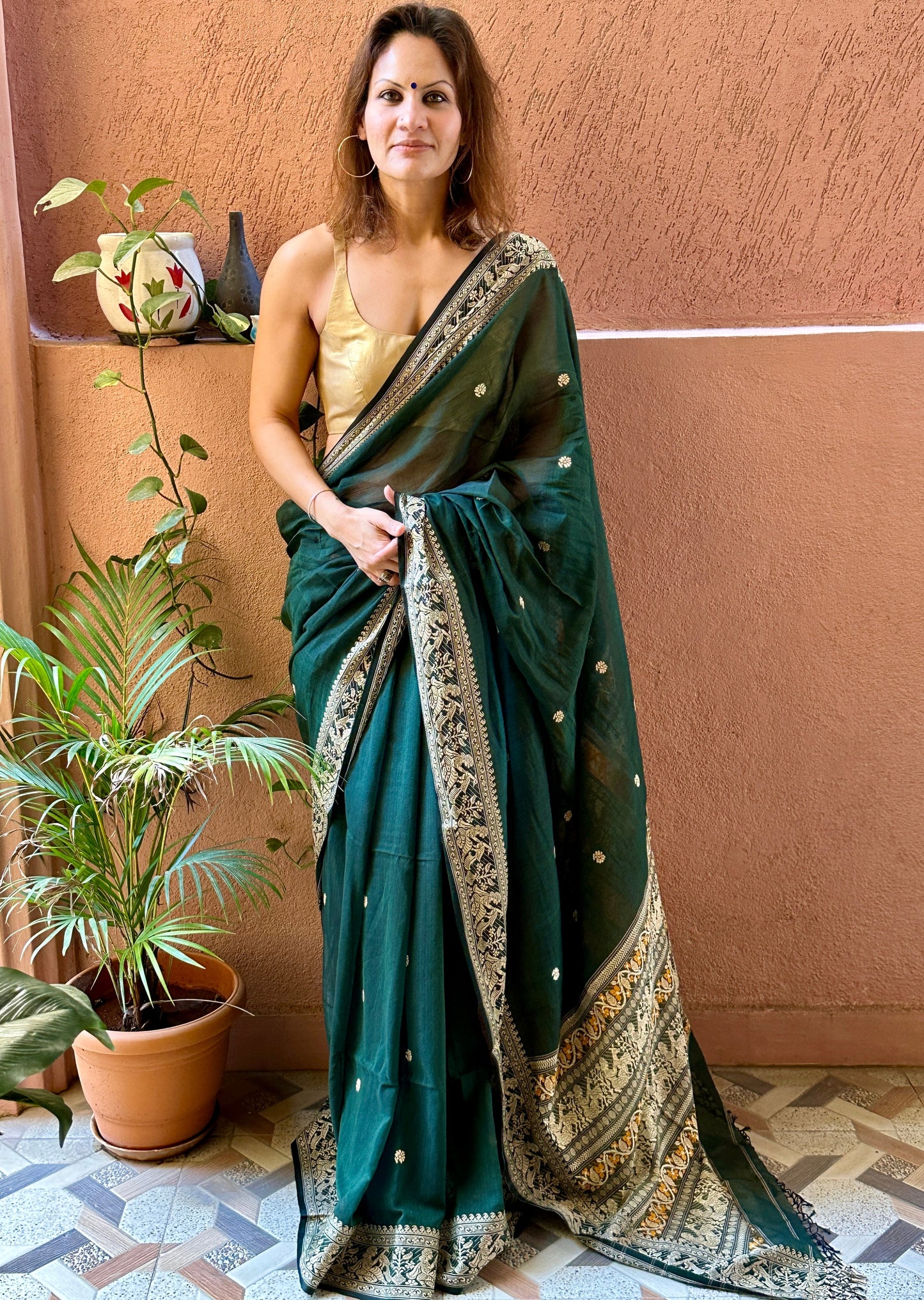 Green Pure Cotton Baluchari Saree with Weaving