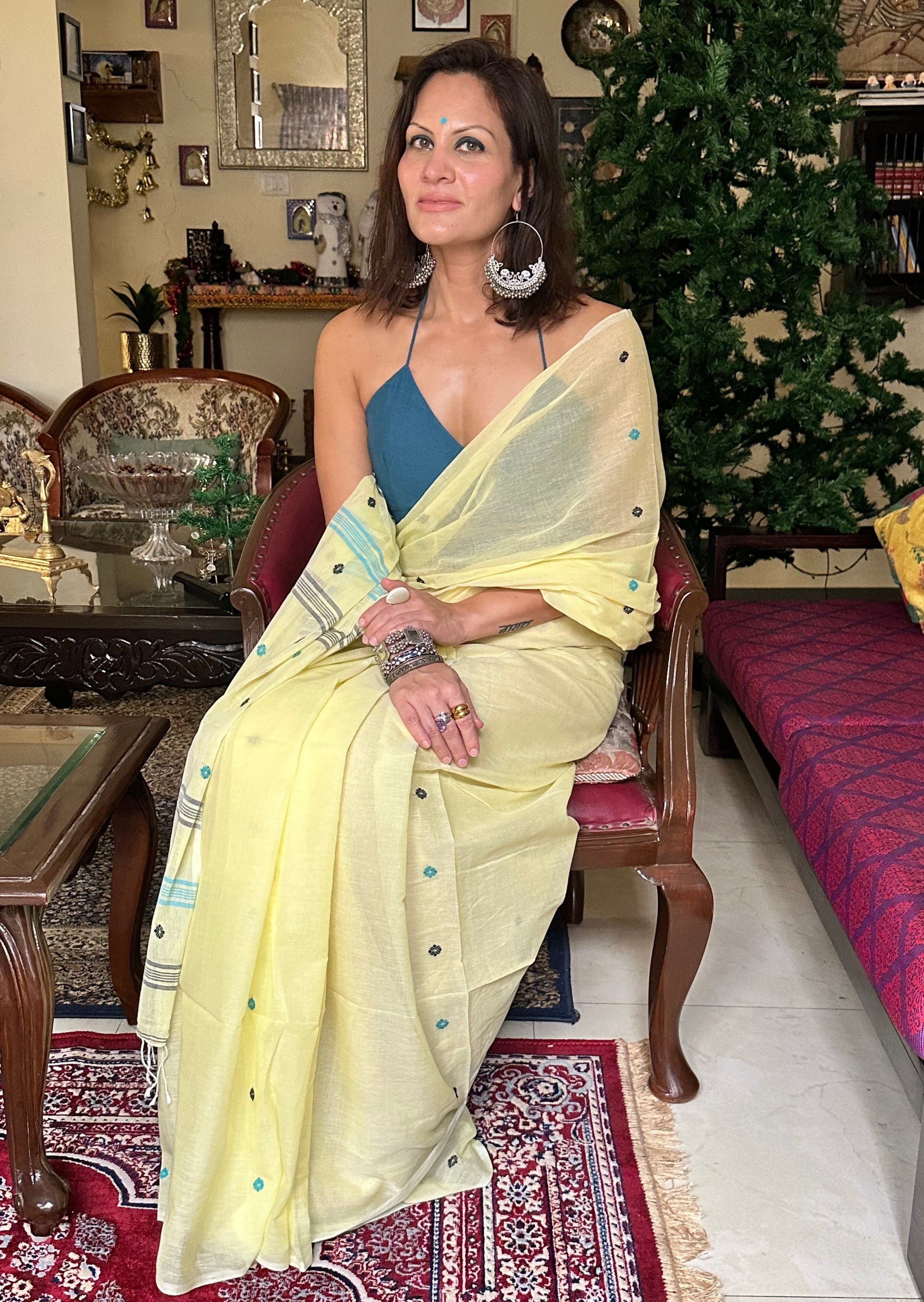 Hand spun pure Cotton jamdani sari with Butis - Raahini