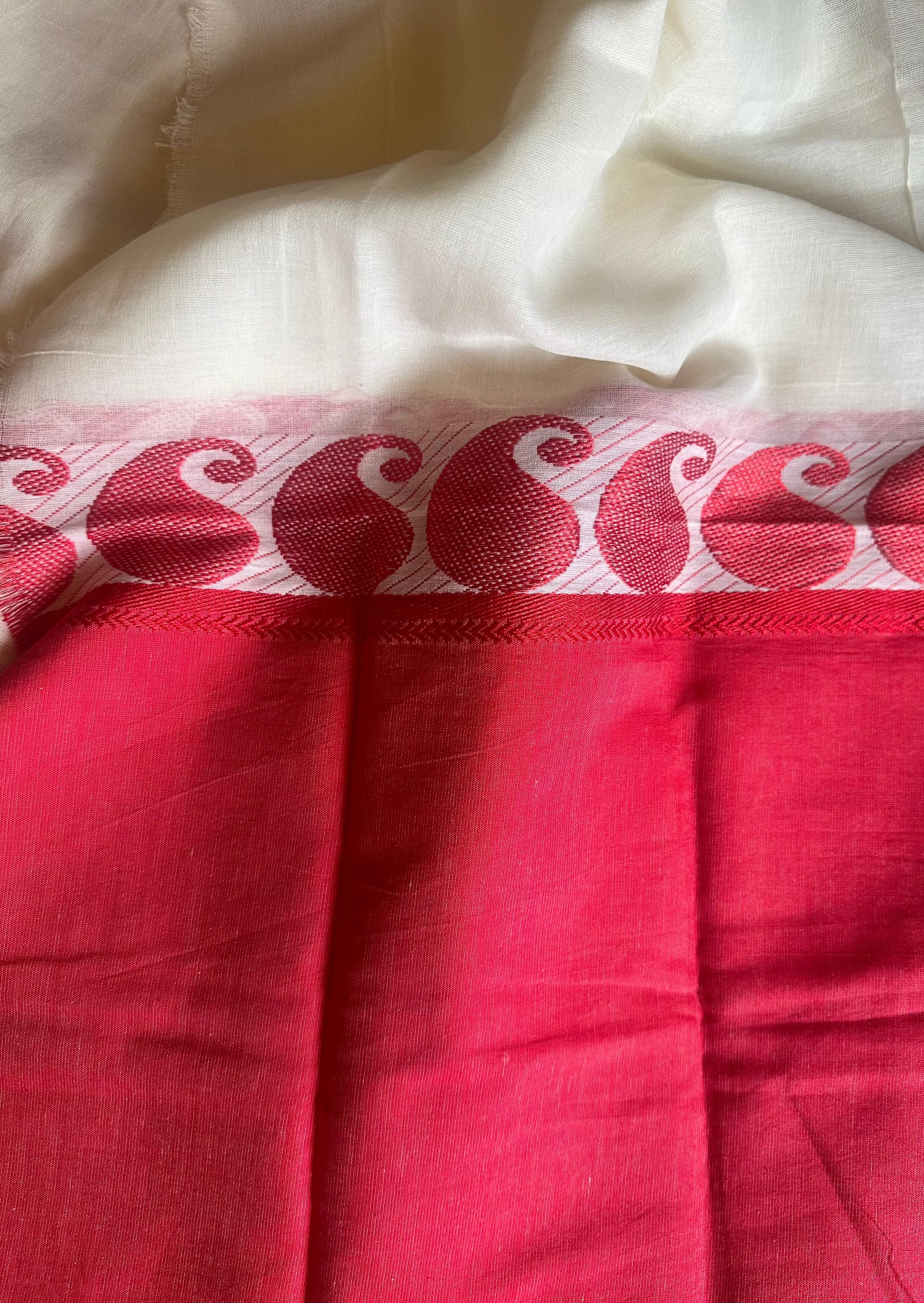 Handloom Soft Bengal Cotton Sari - Raahini