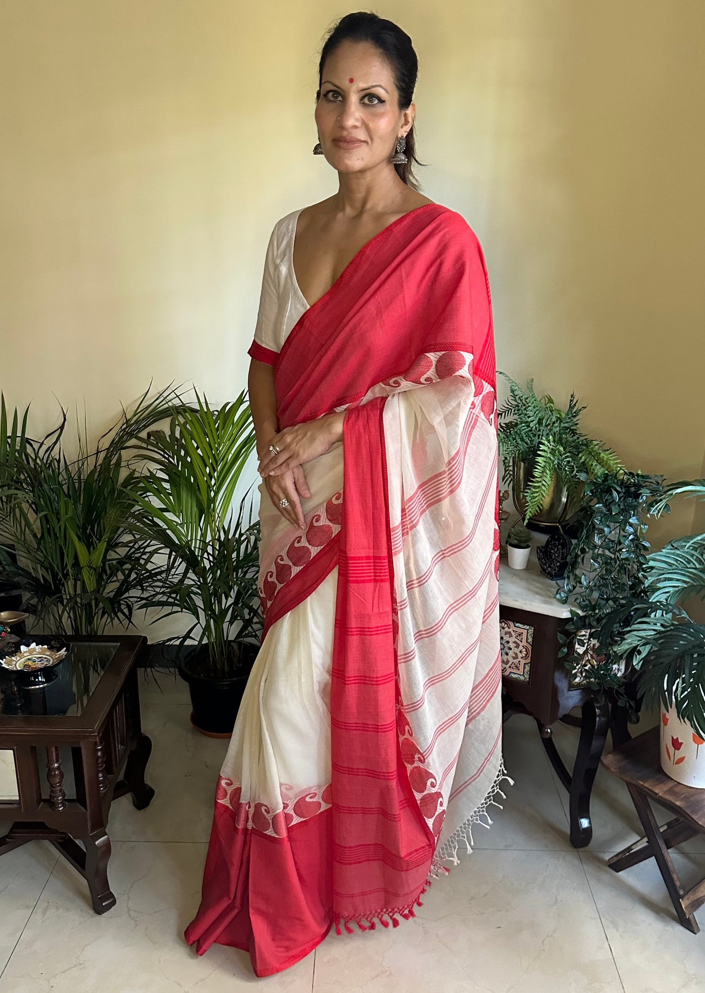 Handloom Soft Bengal Cotton Sari - Raahini