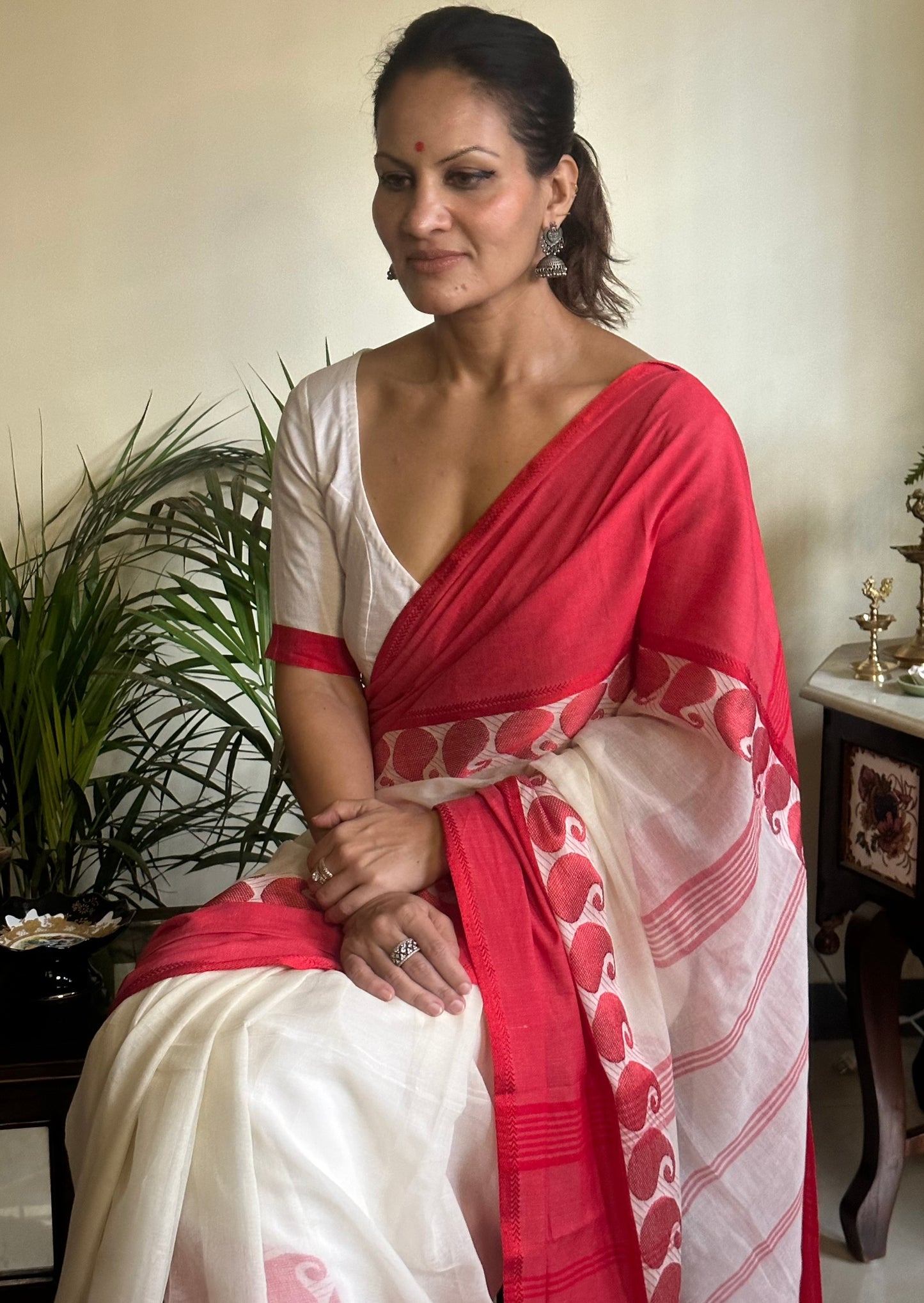 Handloom Soft Bengal Cotton Sari - Raahini