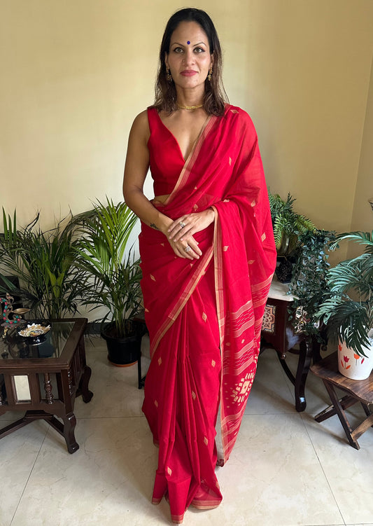 Hand Spun Pure Fine Cotton Jamdani Sari - Raahini