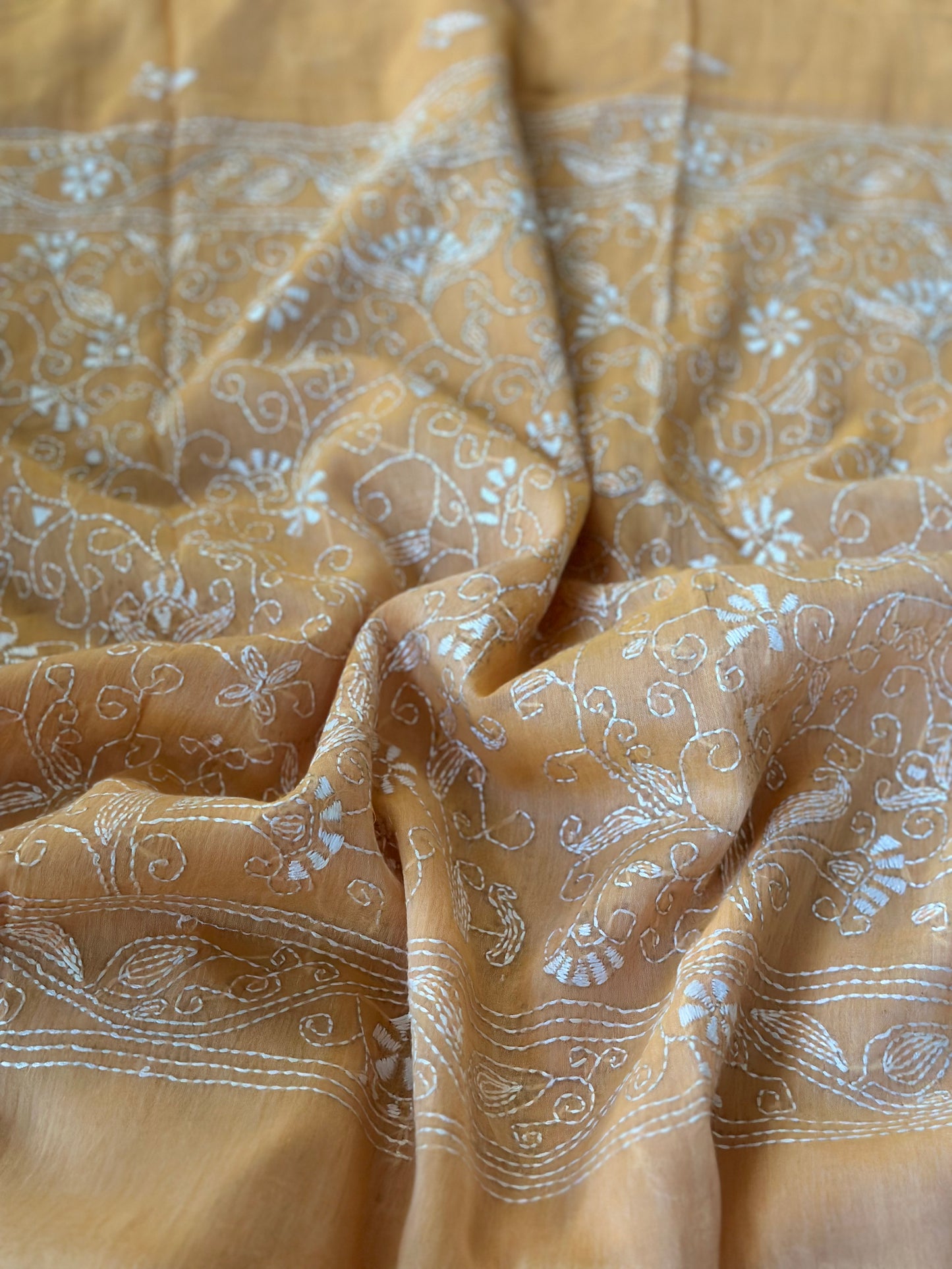 Pure Mul Mul Cotton Sari with Kaatha Handwork - Raahini