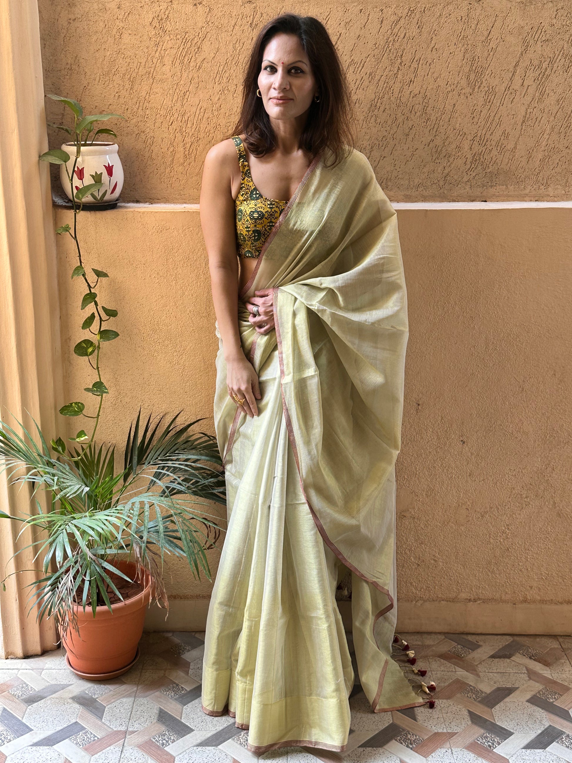 Light Gold Pure Mul Mul Handwoven Tissue Cotton Sari - Raahini