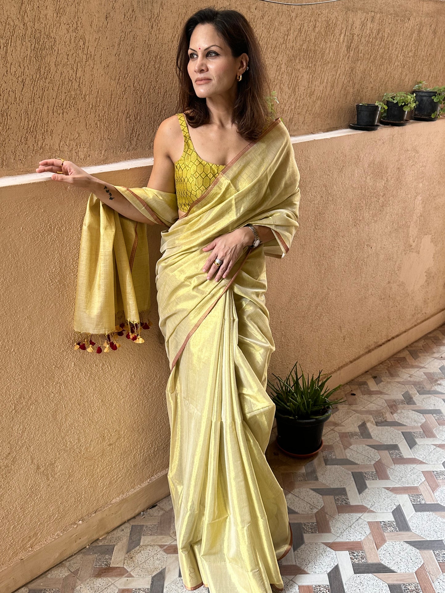 Gold Pure Mul Mul Handwoven Tissue Cotton Sari - Raahini