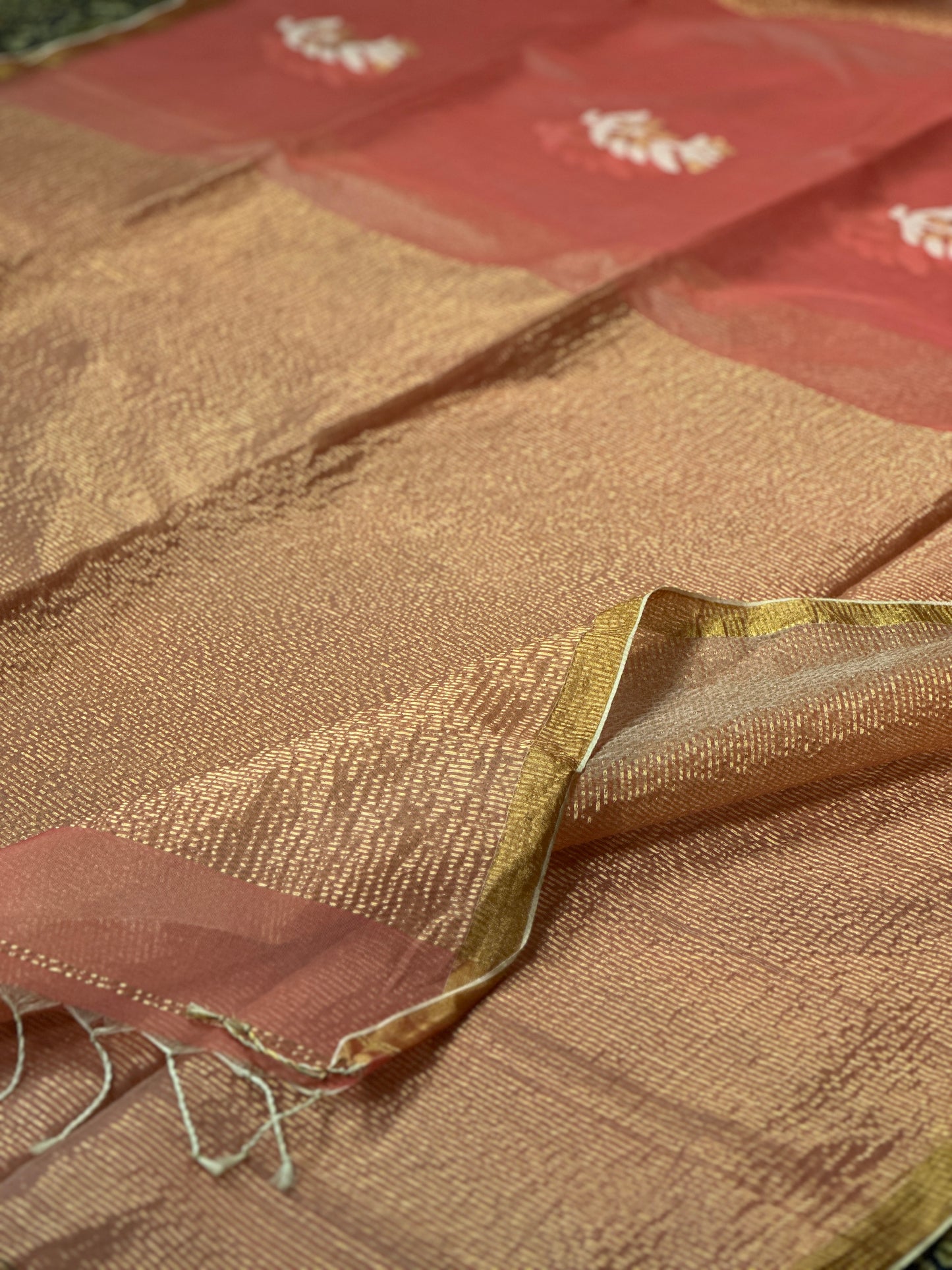 Peach Pure Muslin Silk Handloom Jamdani Saree with Zari Work