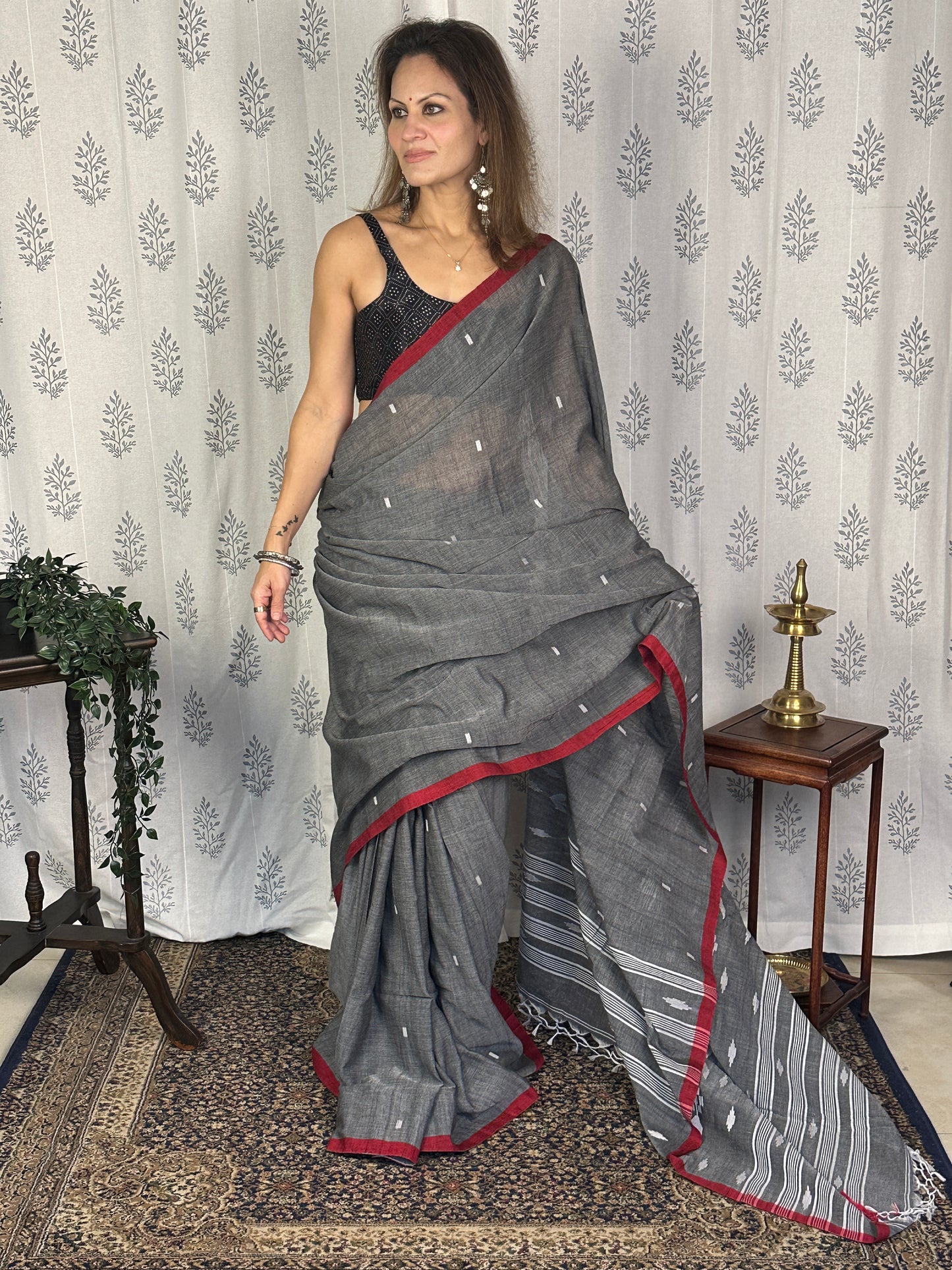 Grey Pure Cotton Jamdani Sari with Red Border